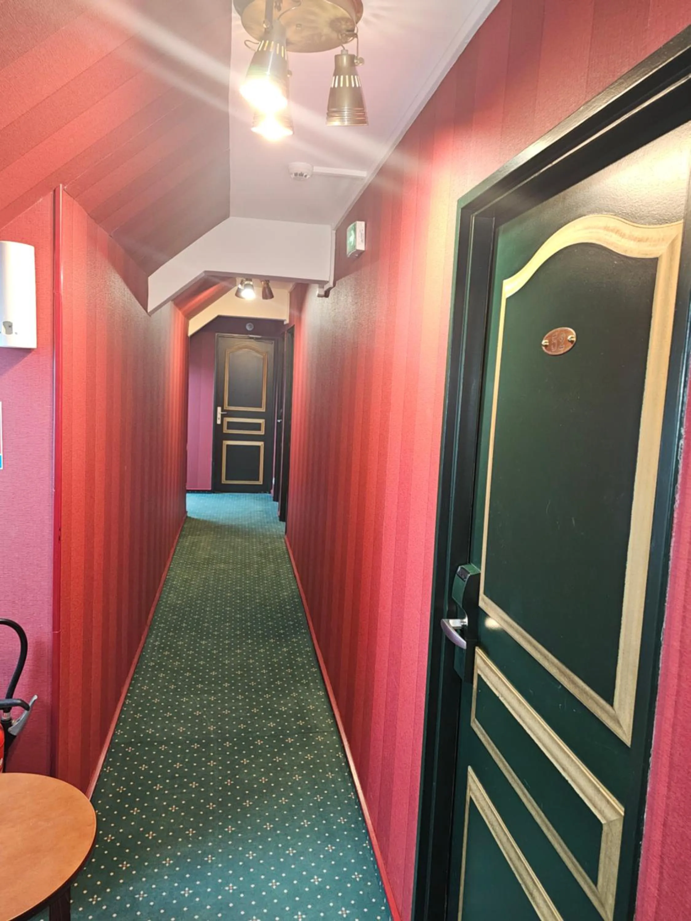 acessibility in Hôtel 1er Consul Rouen