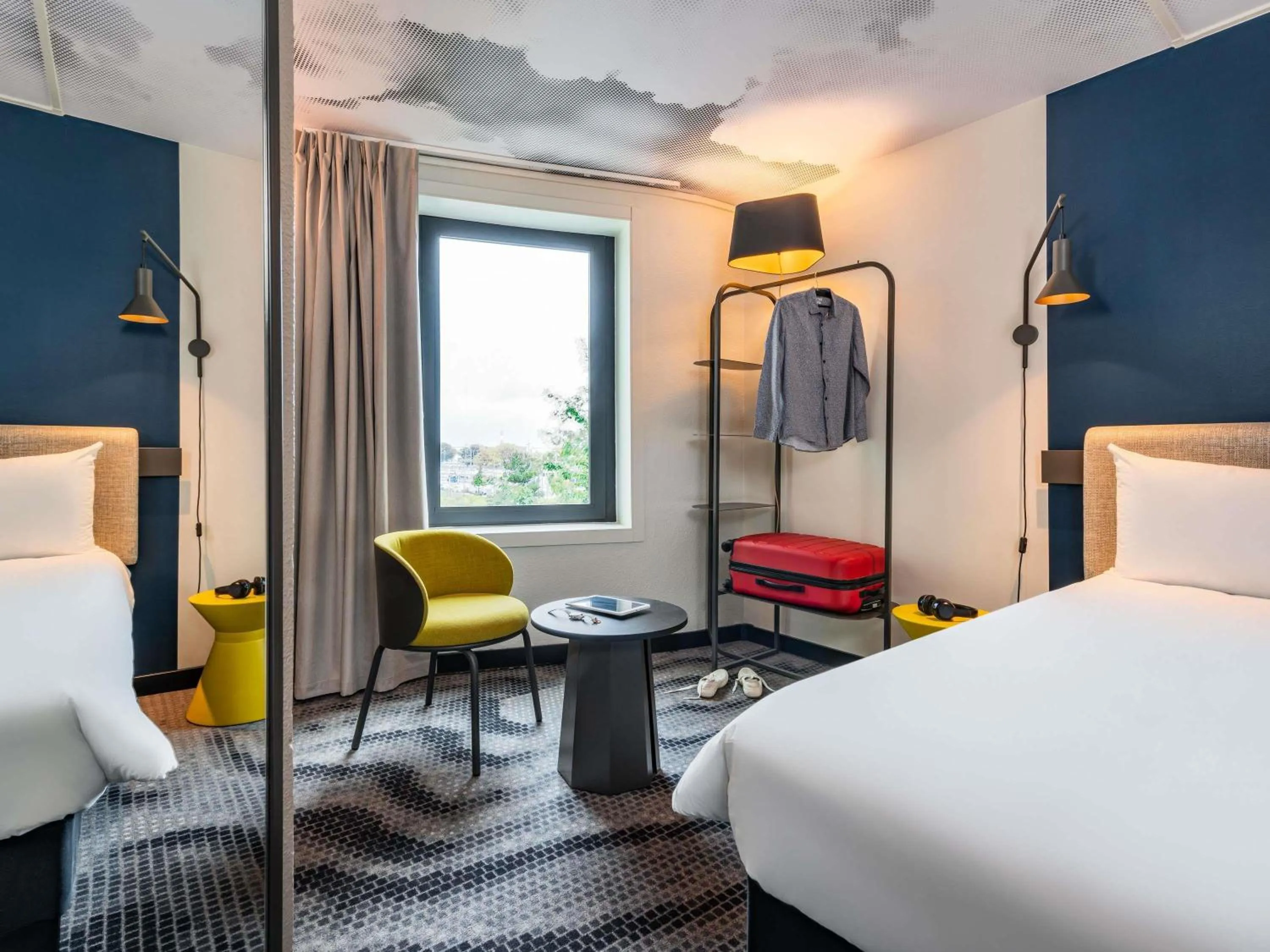 Bedroom, Bed in ibis Paris Coeur d'Orly Airport