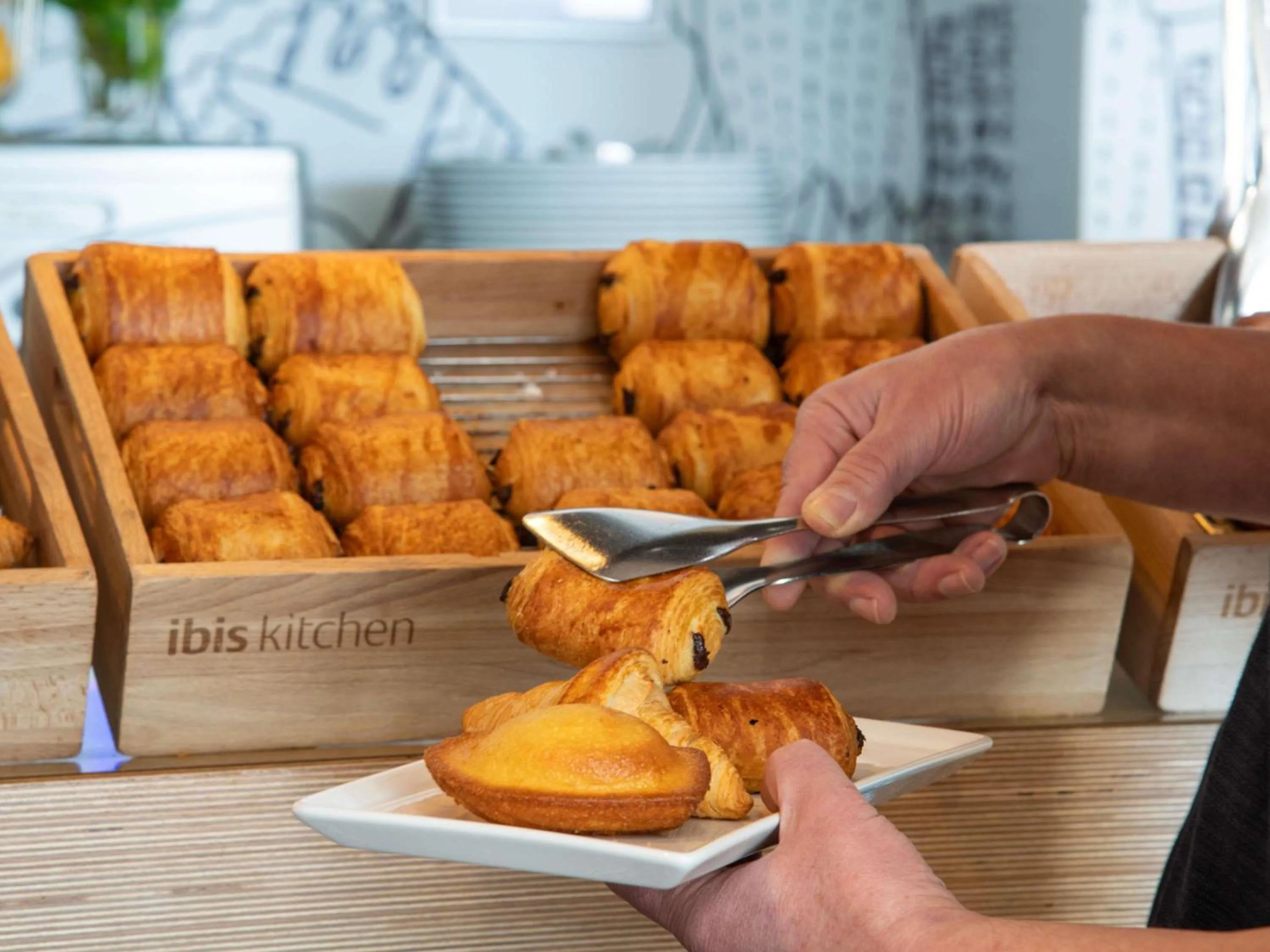 Breakfast in ibis Versailles Château