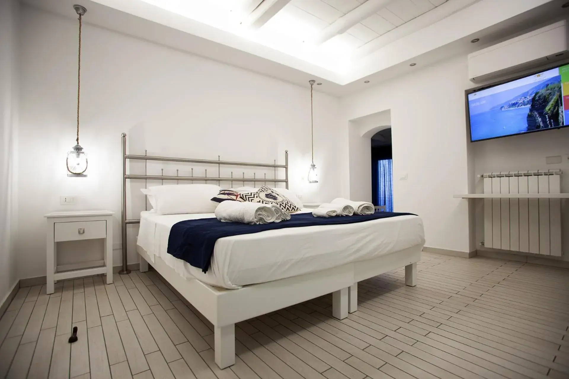 Seaside Apartment - Sea and Beach Views in Le Tolde del Corallone Seaside Apartment - Sea and Beach Views in Le Tolde del Corallone