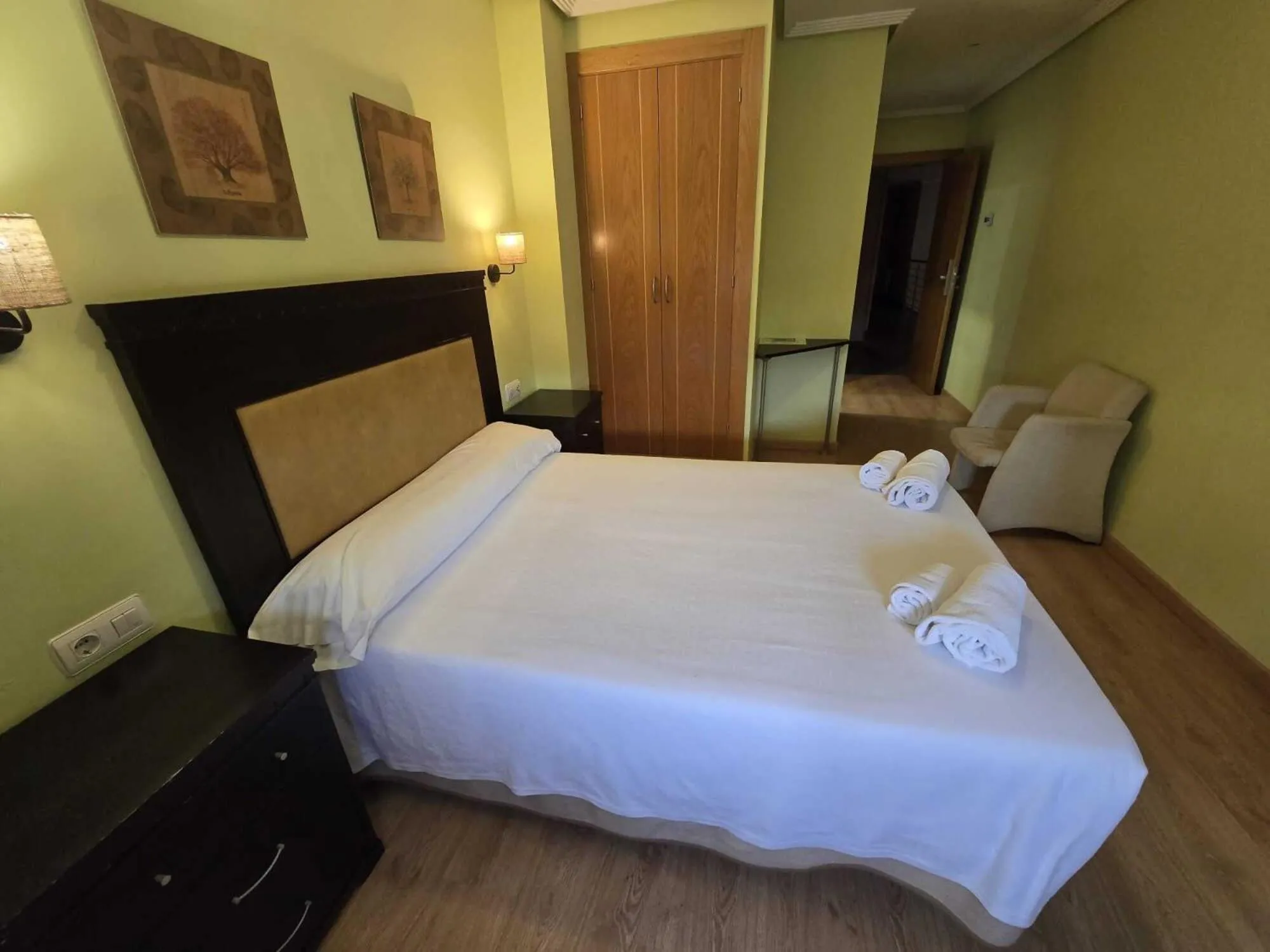 Bed in HOTEL EL ROBLE PALENTINO