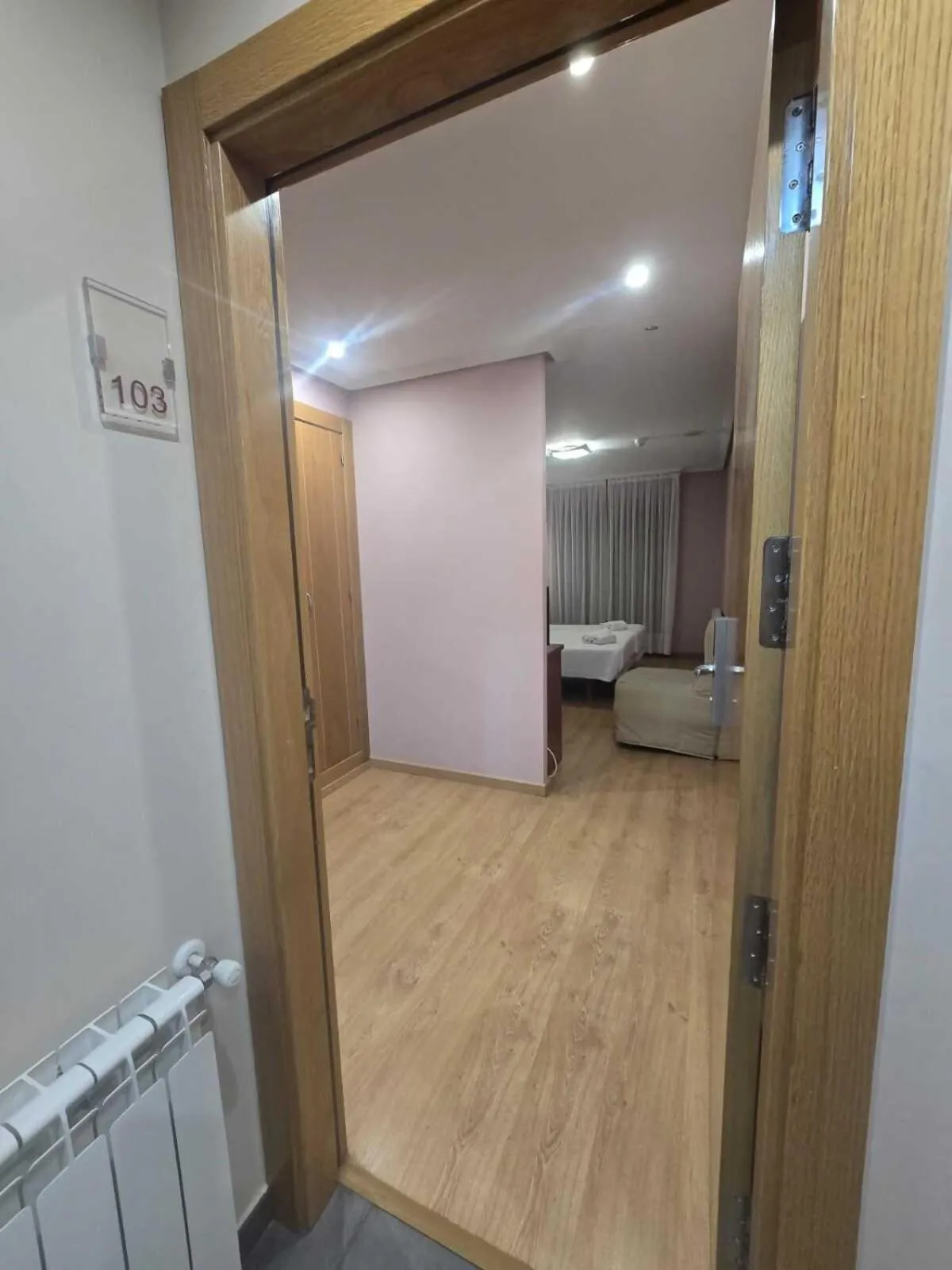 Bed in HOTEL EL ROBLE PALENTINO