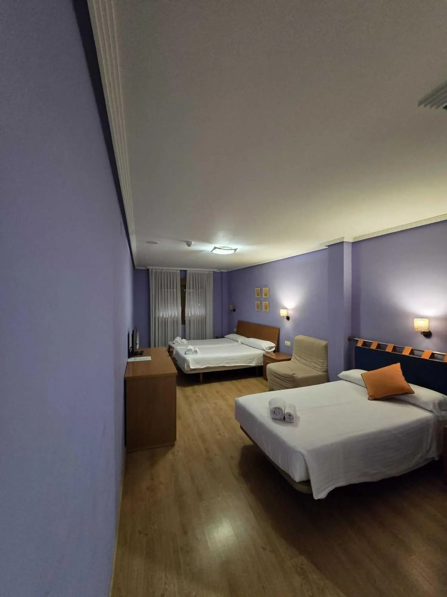 Bed in HOTEL EL ROBLE PALENTINO