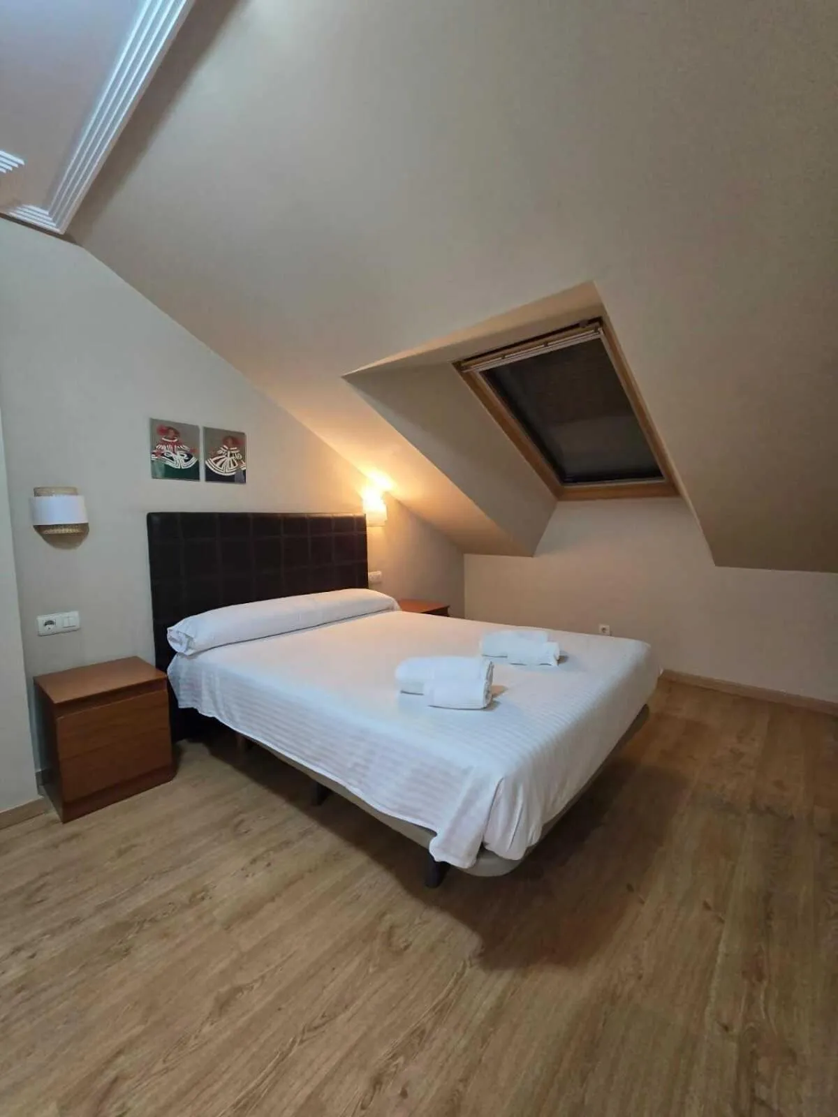 Bed in HOTEL EL ROBLE PALENTINO