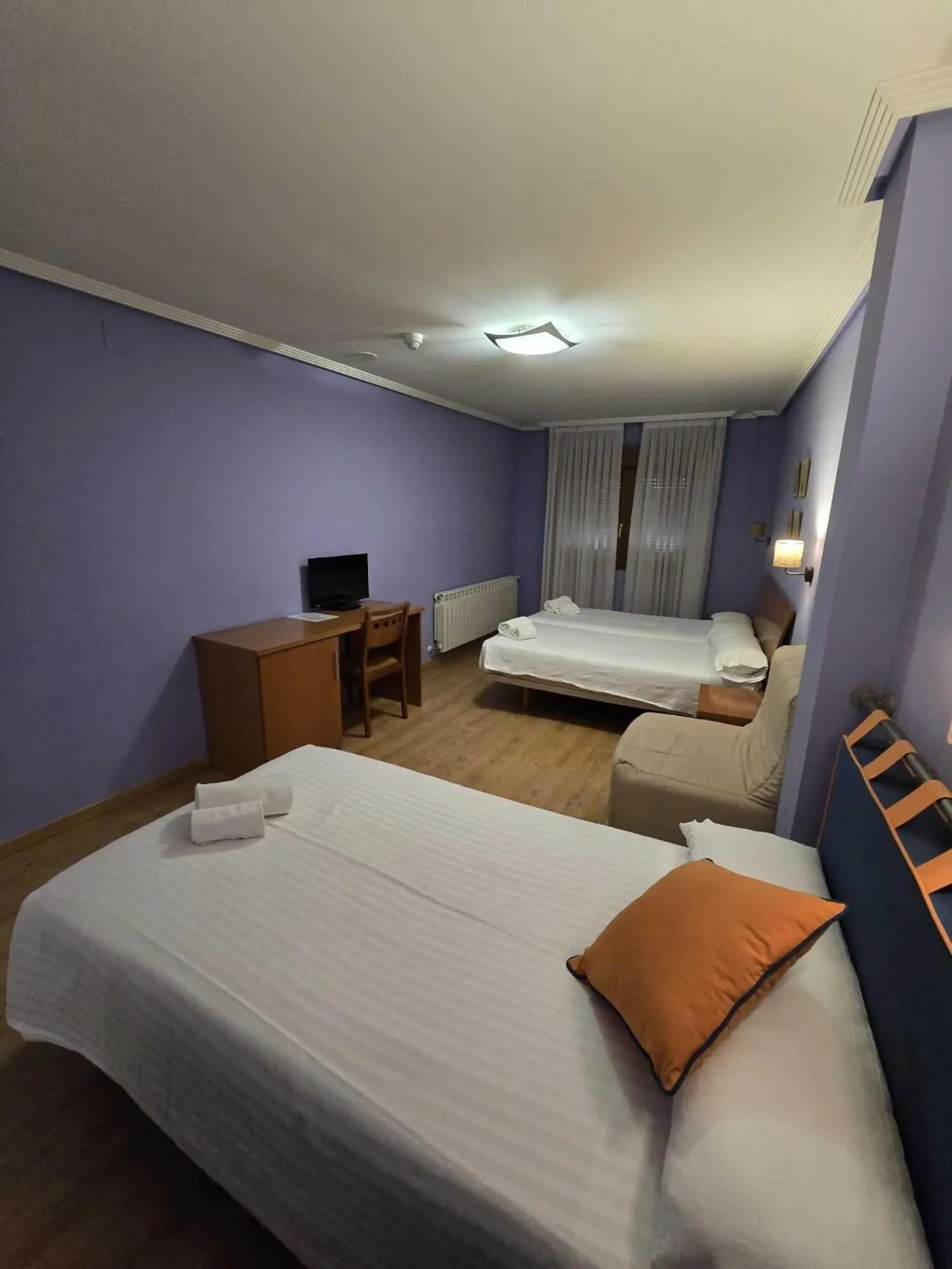 Bed in HOTEL EL ROBLE PALENTINO