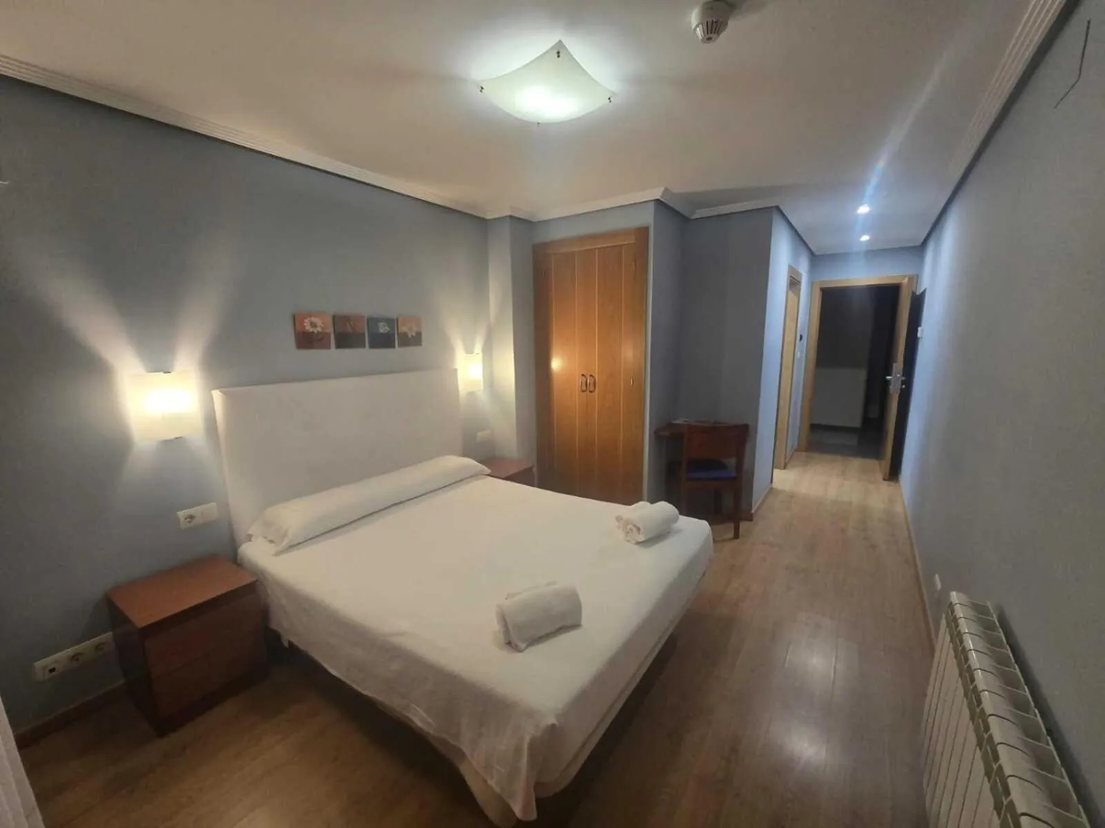 Bed in HOTEL EL ROBLE PALENTINO