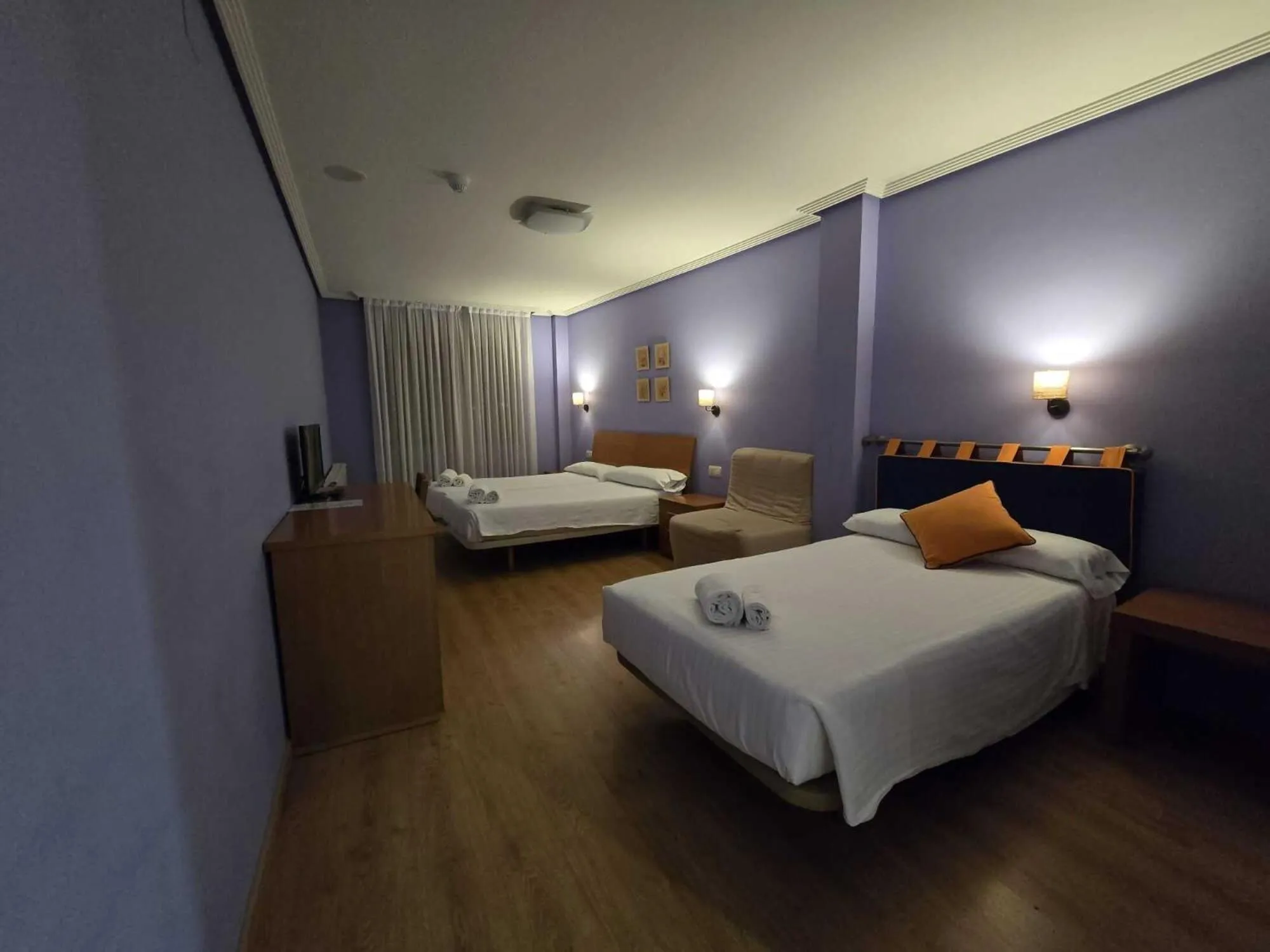 Bed in HOTEL EL ROBLE PALENTINO