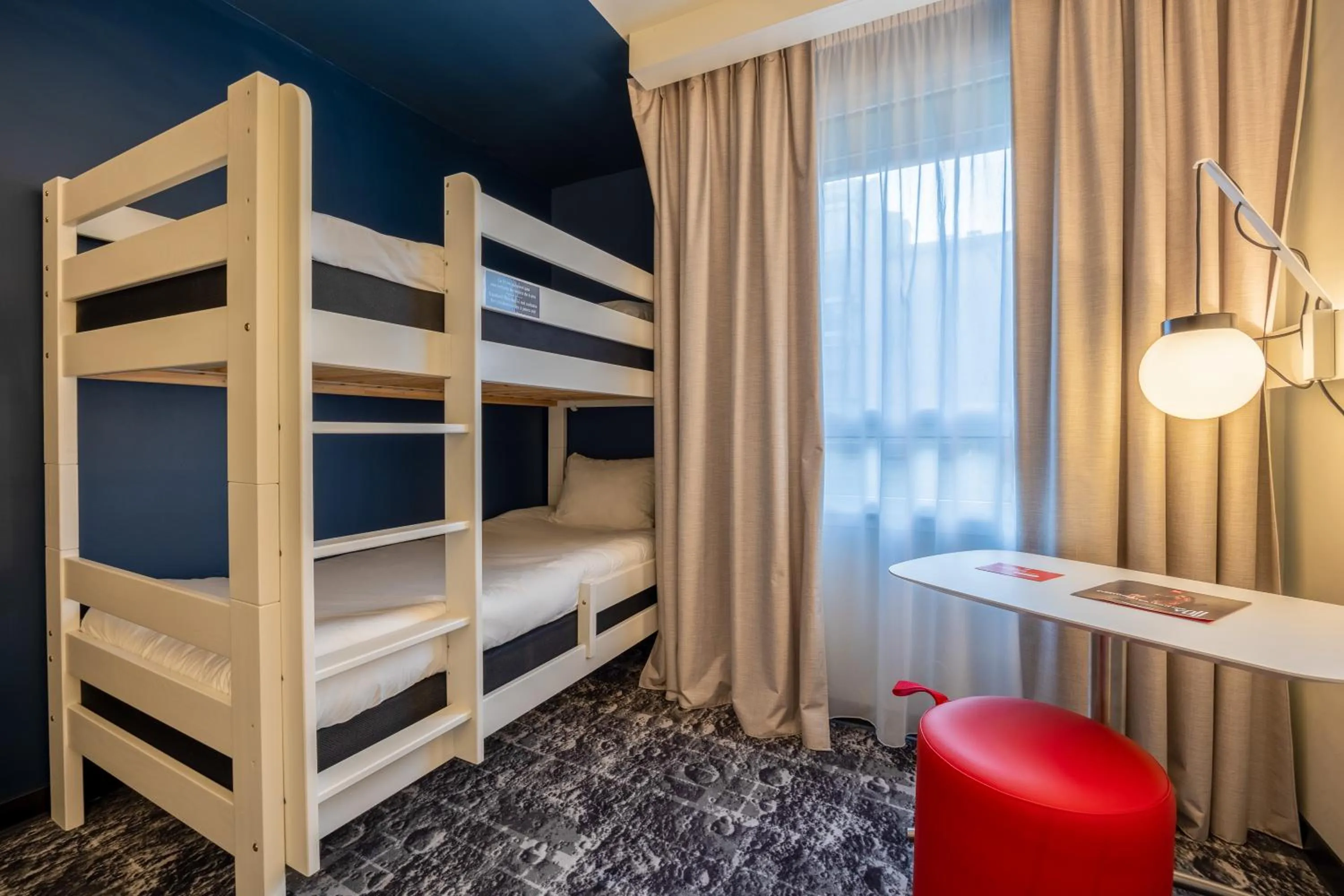 bunk bed, Bed in ibis La Rochelle Centre Historique