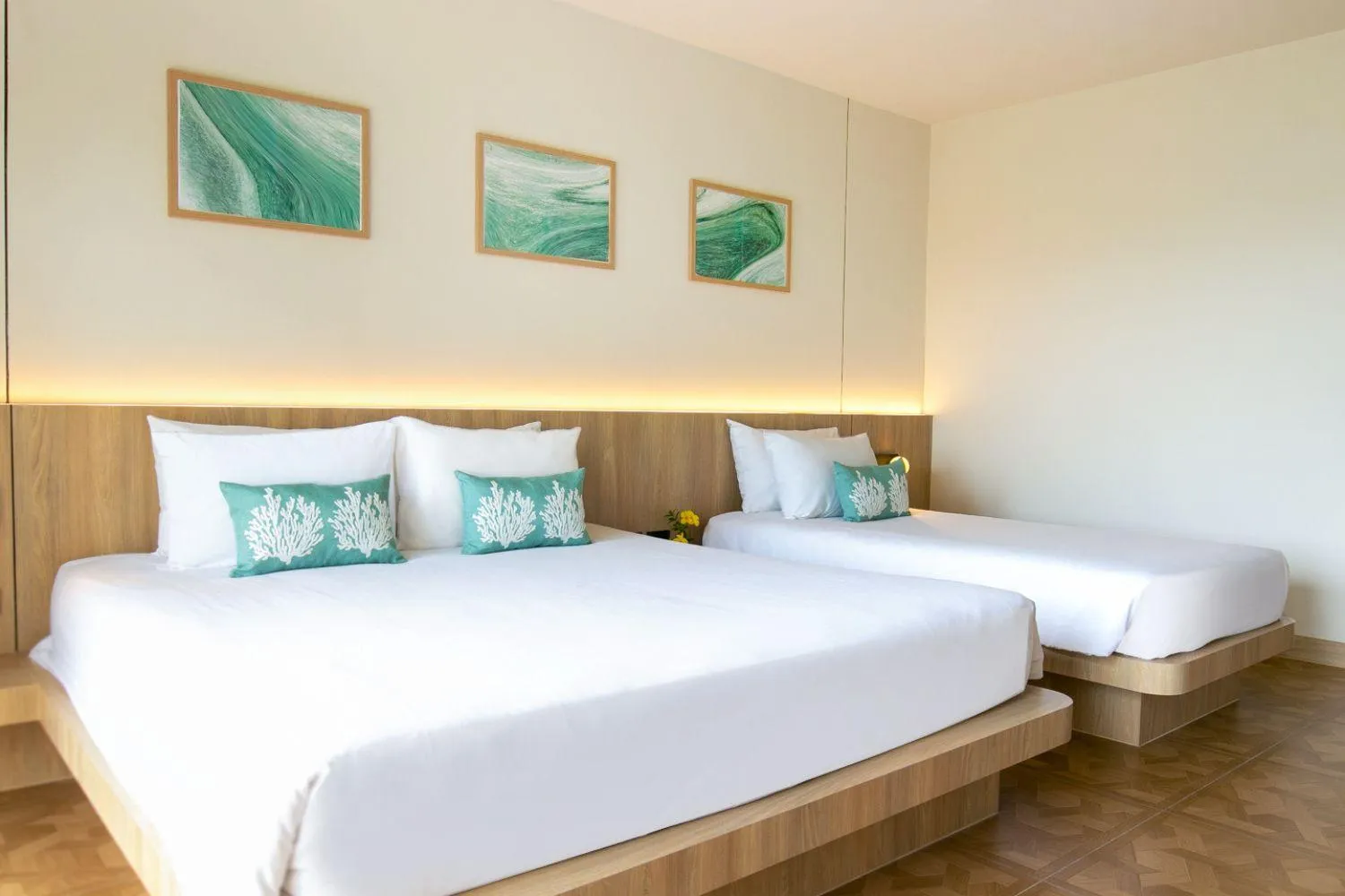 Bed in Garden Sea View Resort