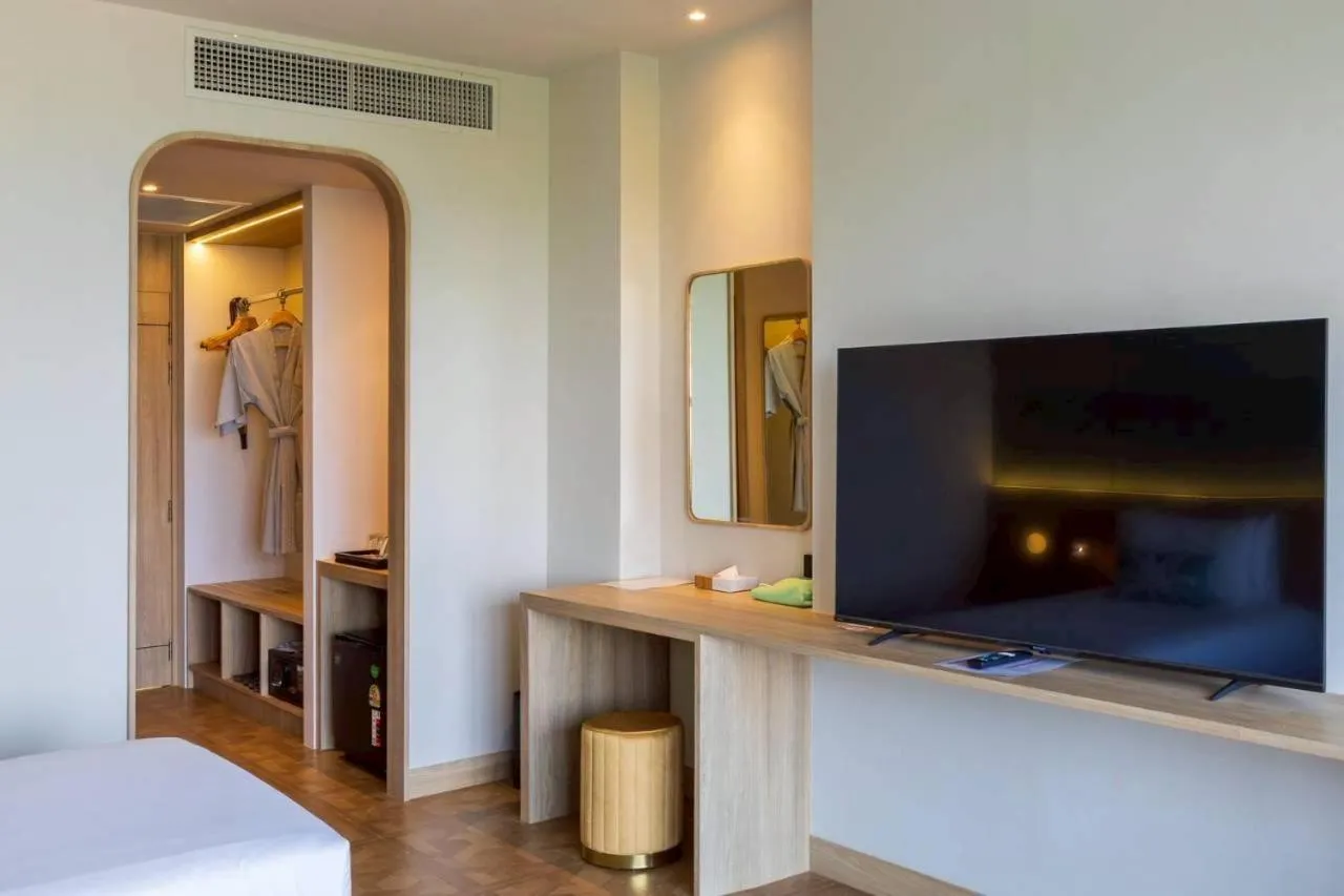 TV and multimedia, Bed in Garden Sea View Resort