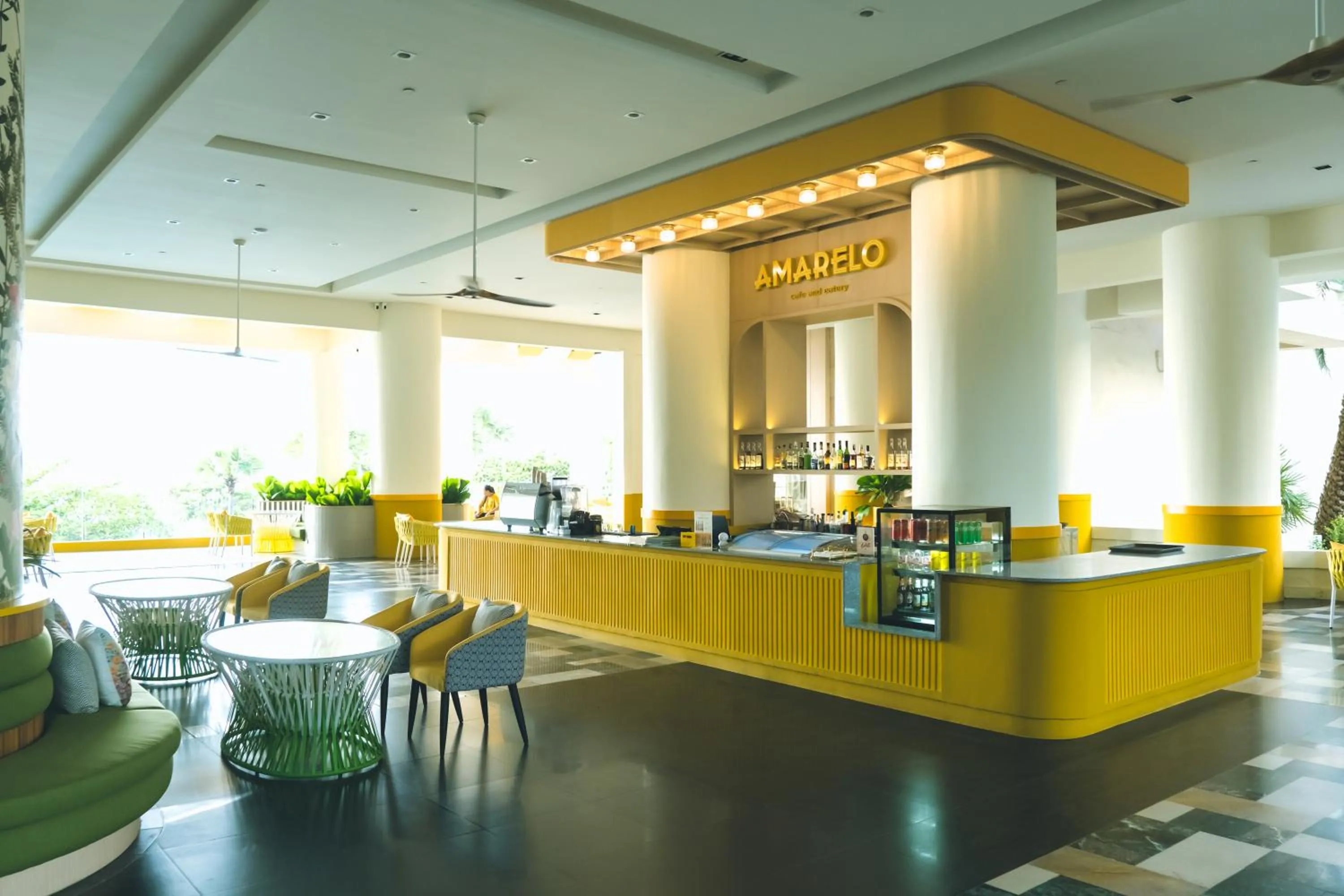 Lounge or bar in Garden Sea View Resort