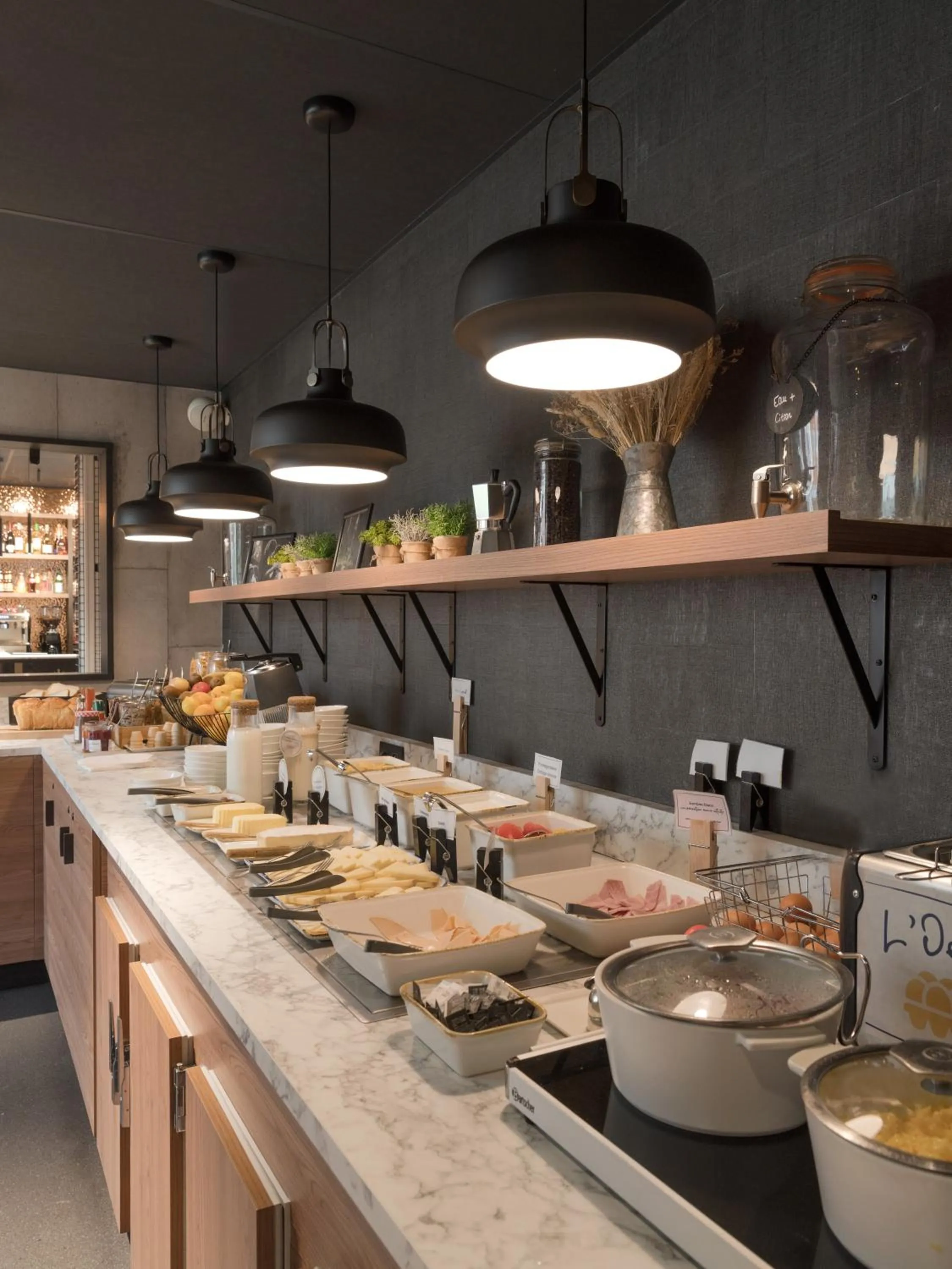 Buffet breakfast in ibis Rueil-Malmaison Centre