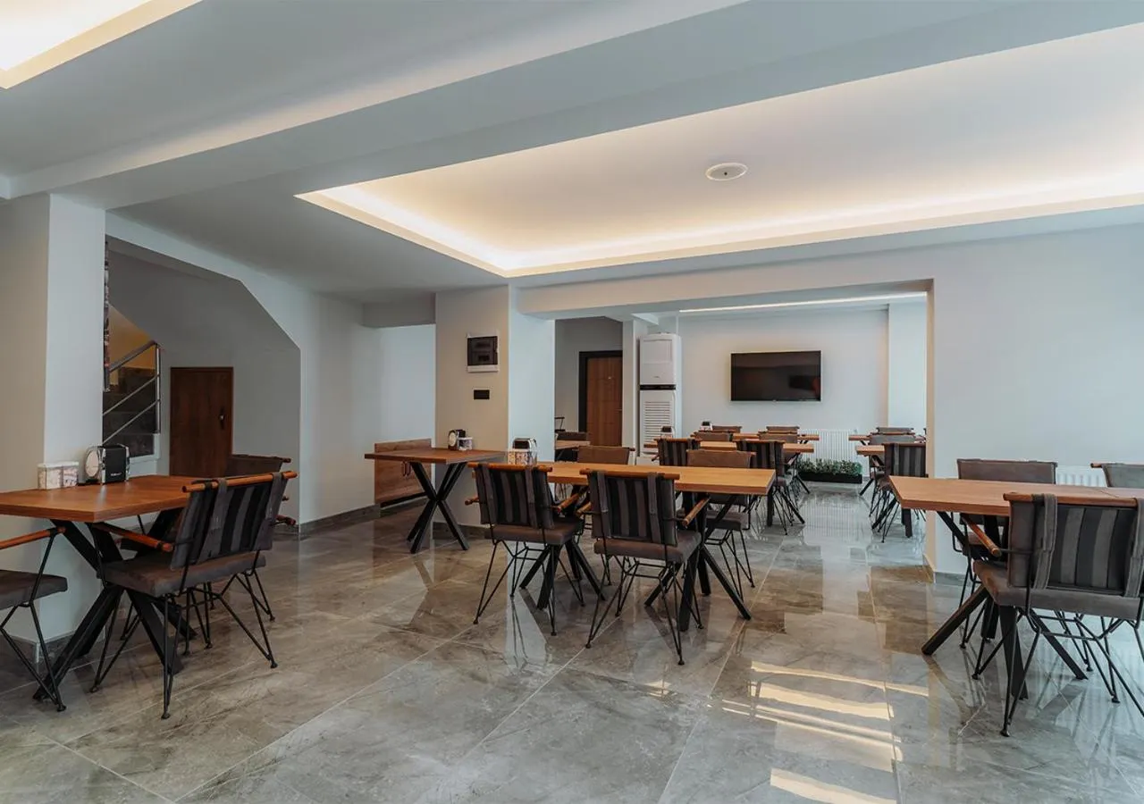 Restaurant/places to eat in City Port Hotel Trabzon