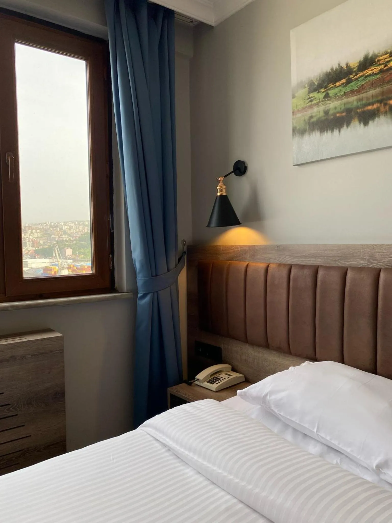 View (from property/room), Bed in City Port Hotel Trabzon