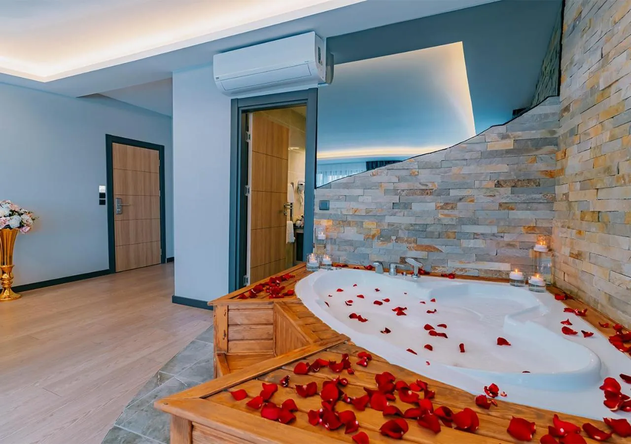 Photo of the whole room in City Port Hotel Trabzon