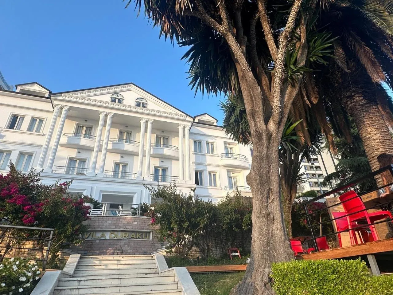 Property building in Vila Duraku