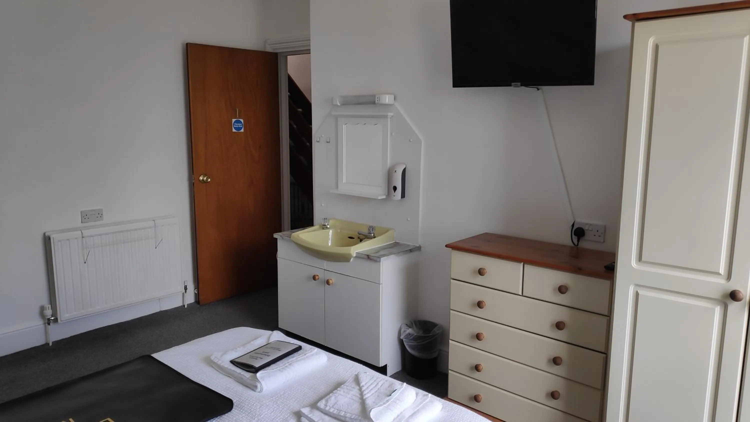 Bedroom, Bed in Elnor Guest House