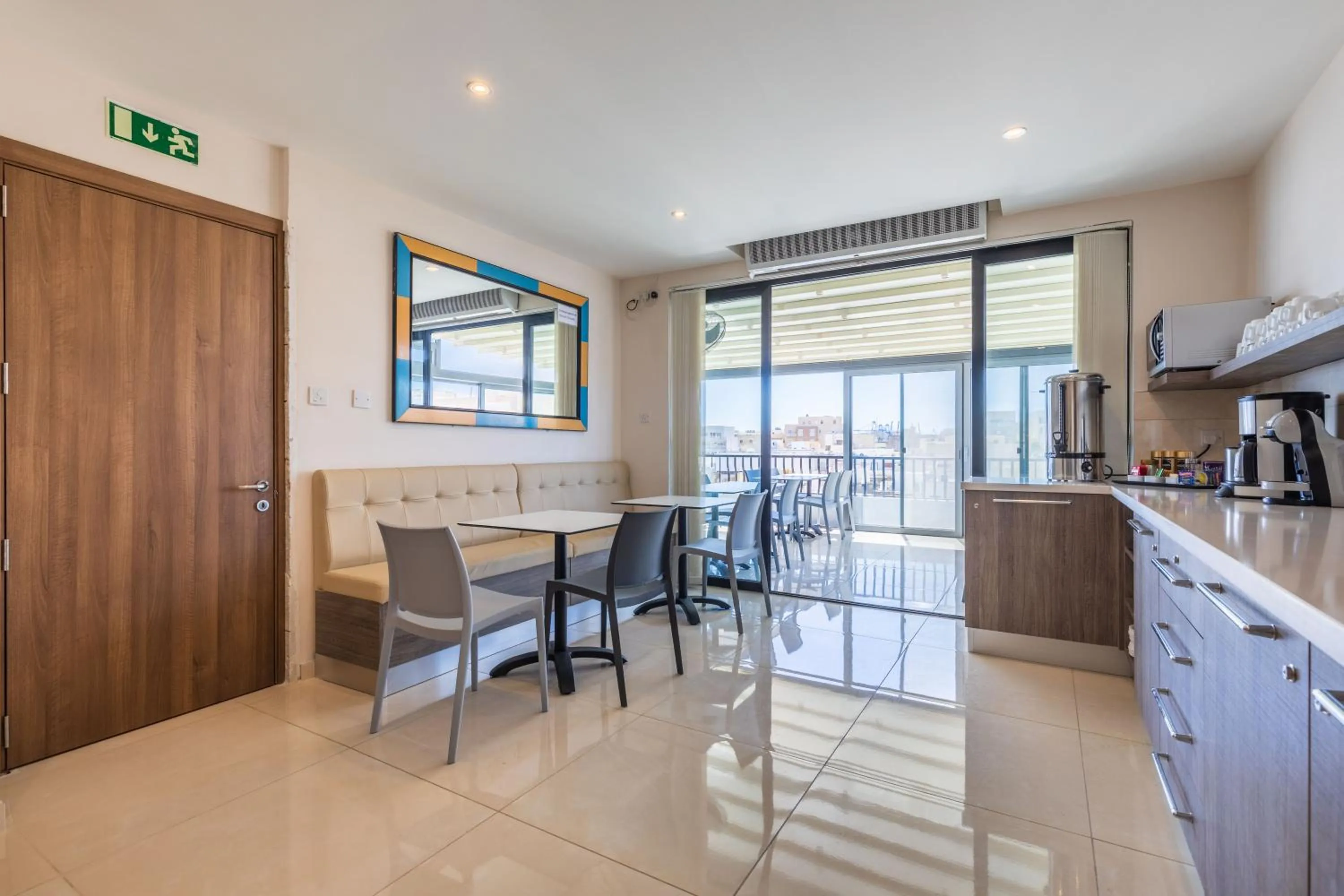 Balcony/Terrace in Port View Guesthouse