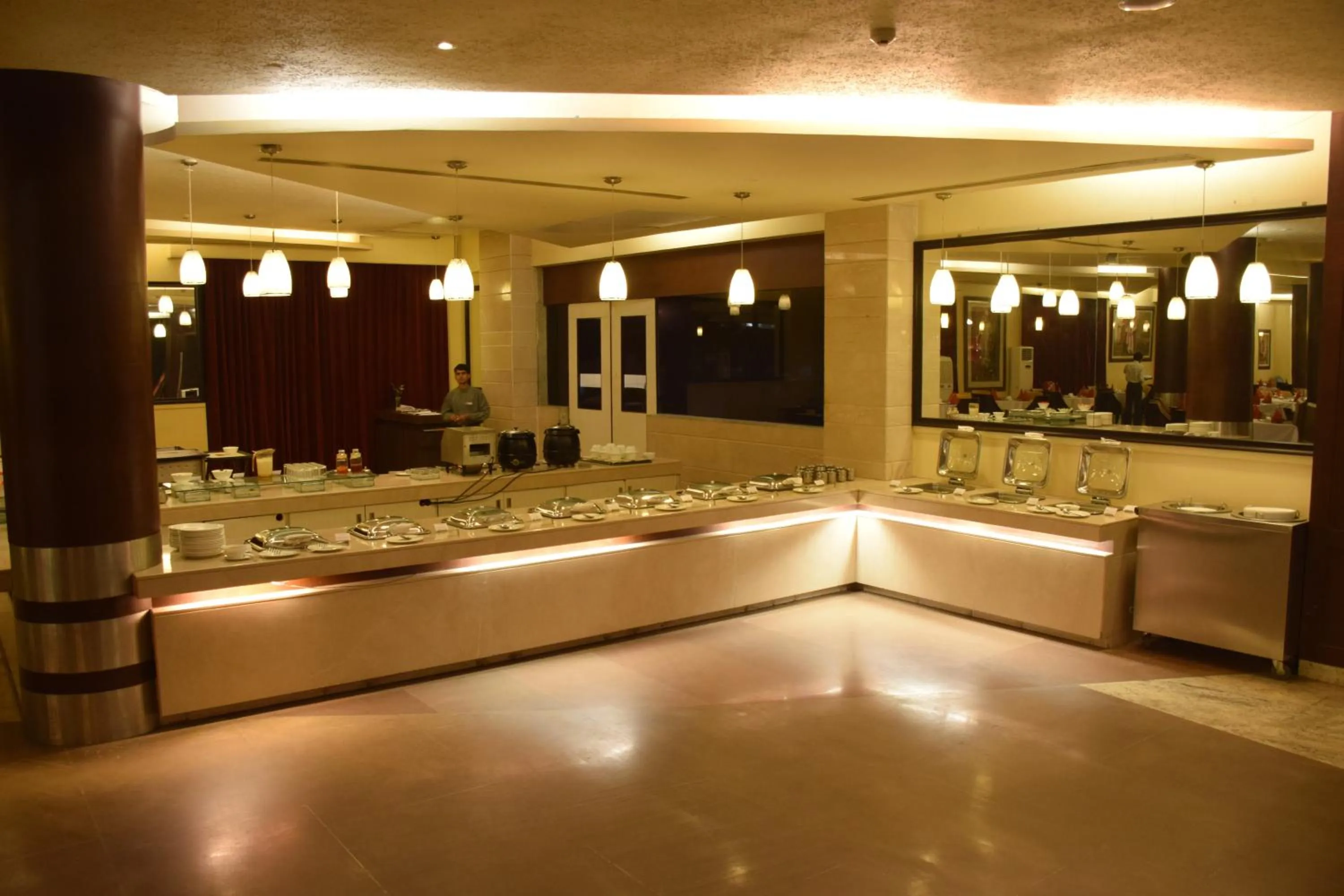 Restaurant/places to eat in St Laurn The Spiritual Resort