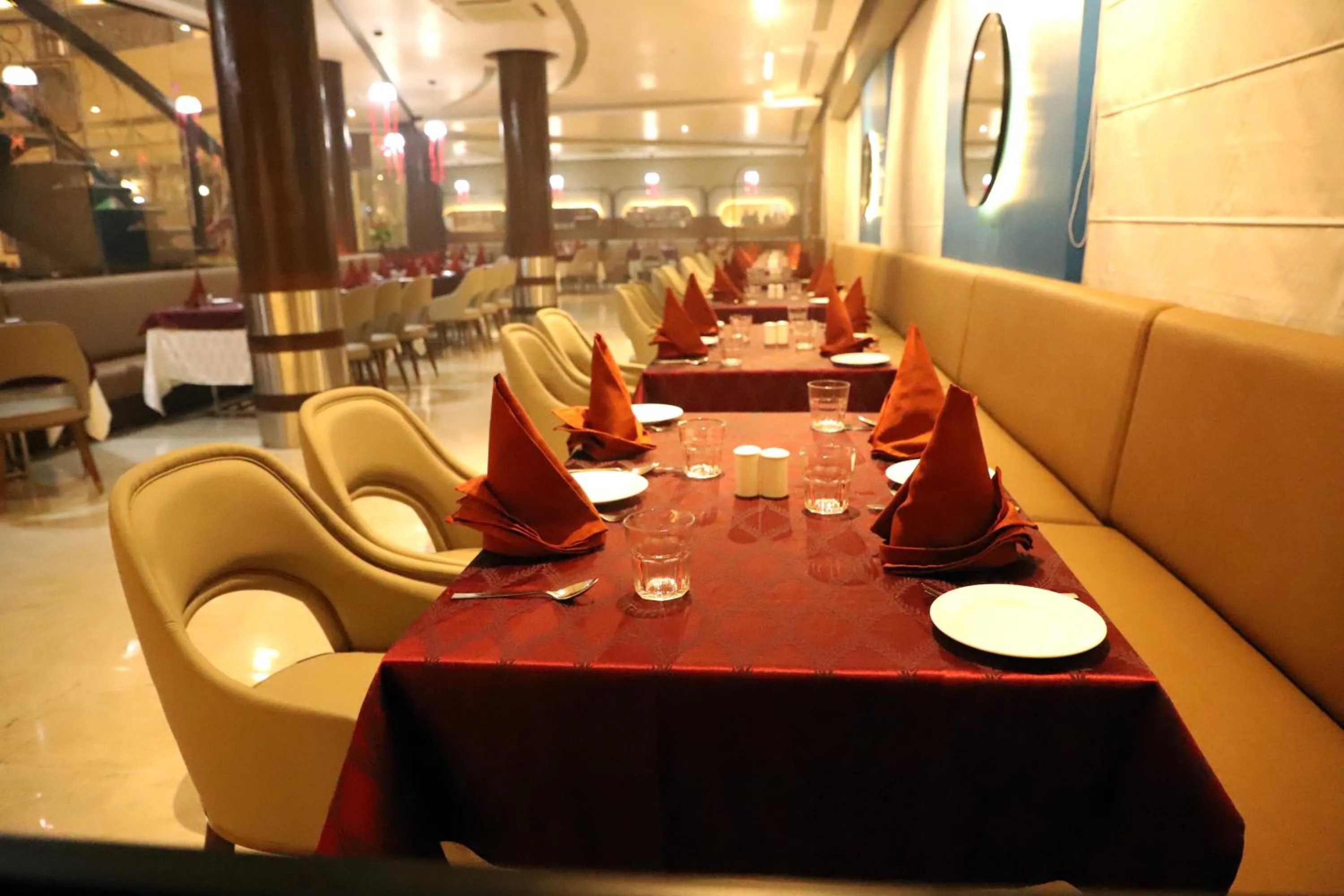 Restaurant/places to eat in St Laurn The Spiritual Resort