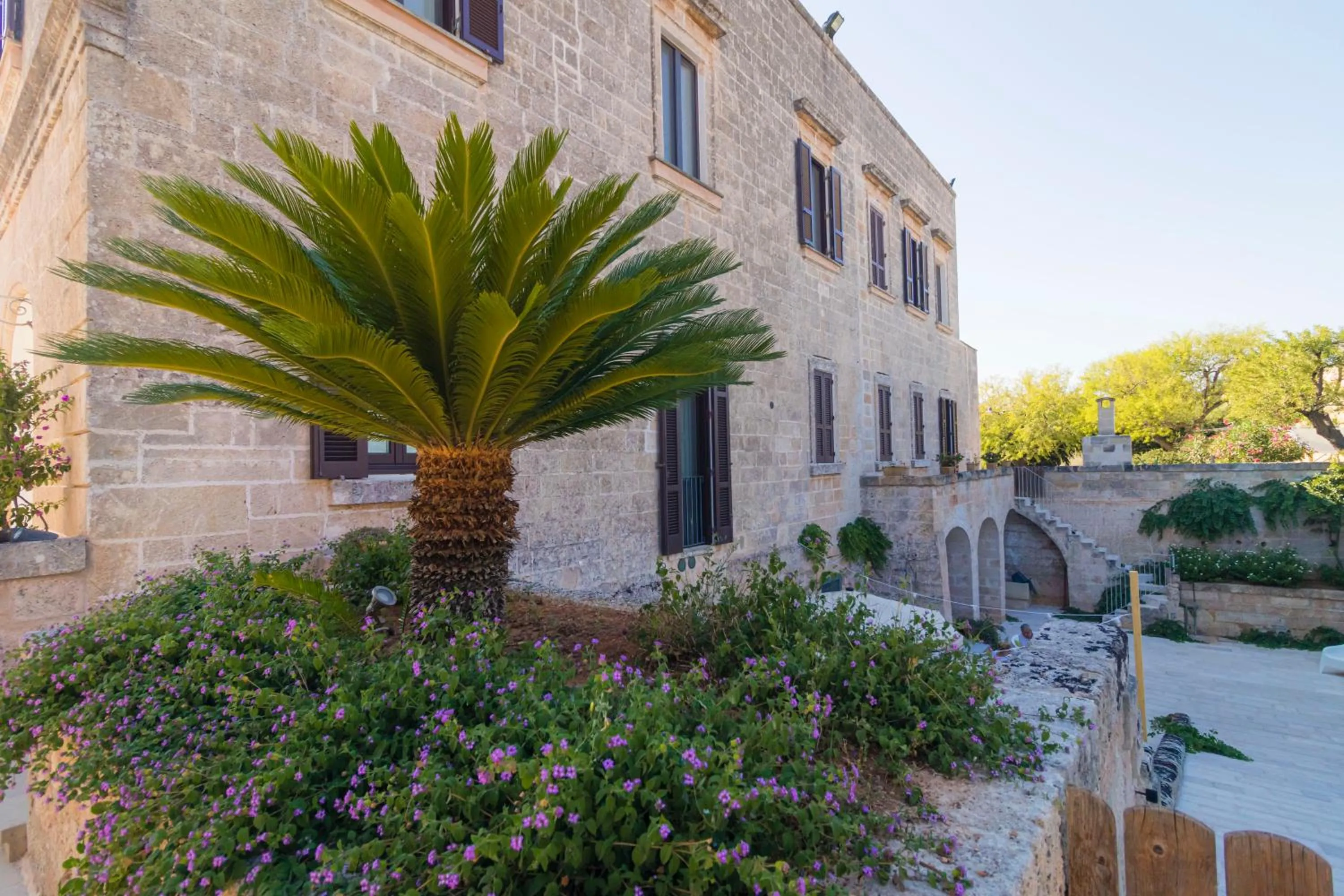 Garden in Villa Romasi