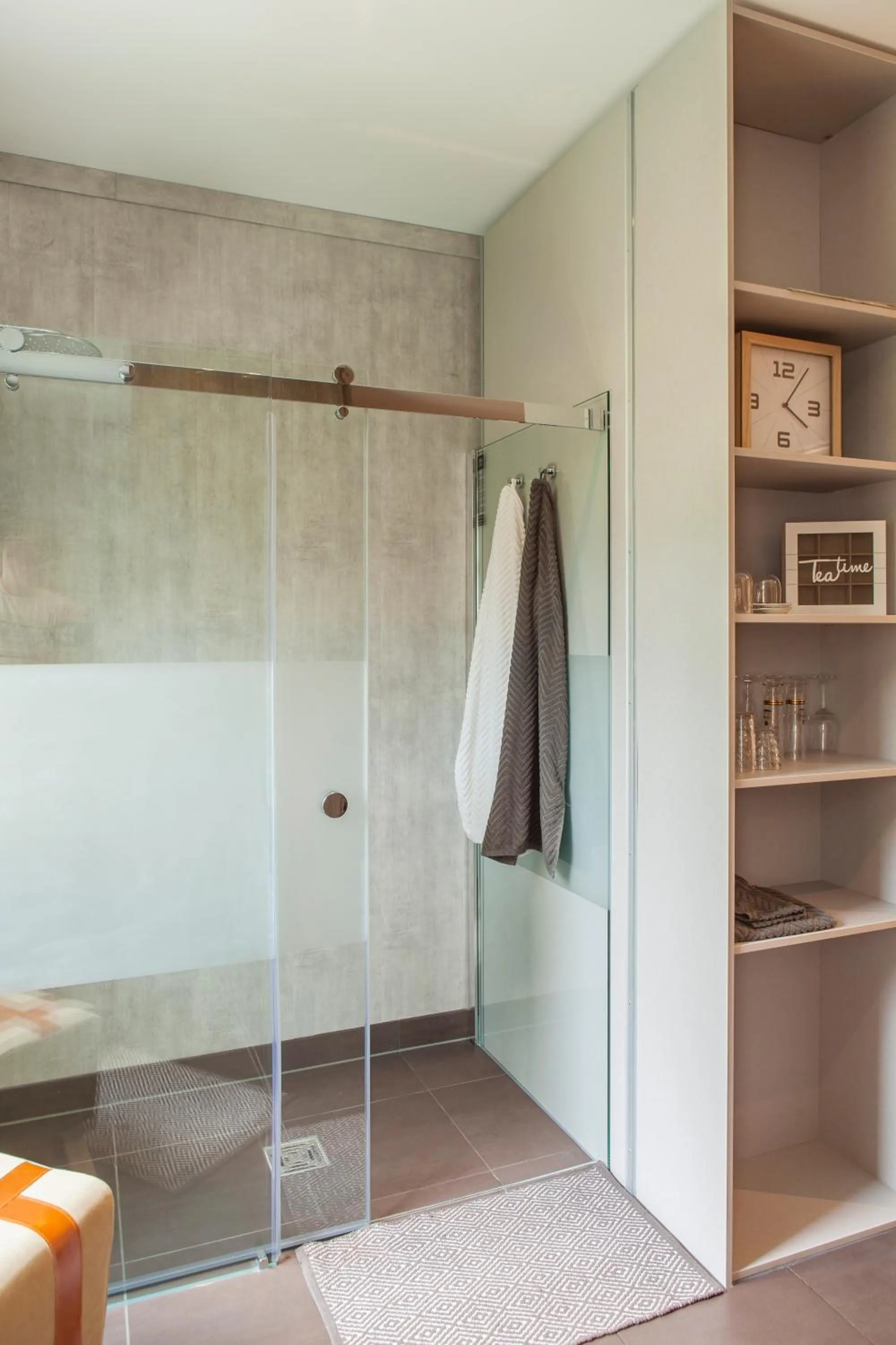 Shower in Villa Eltins