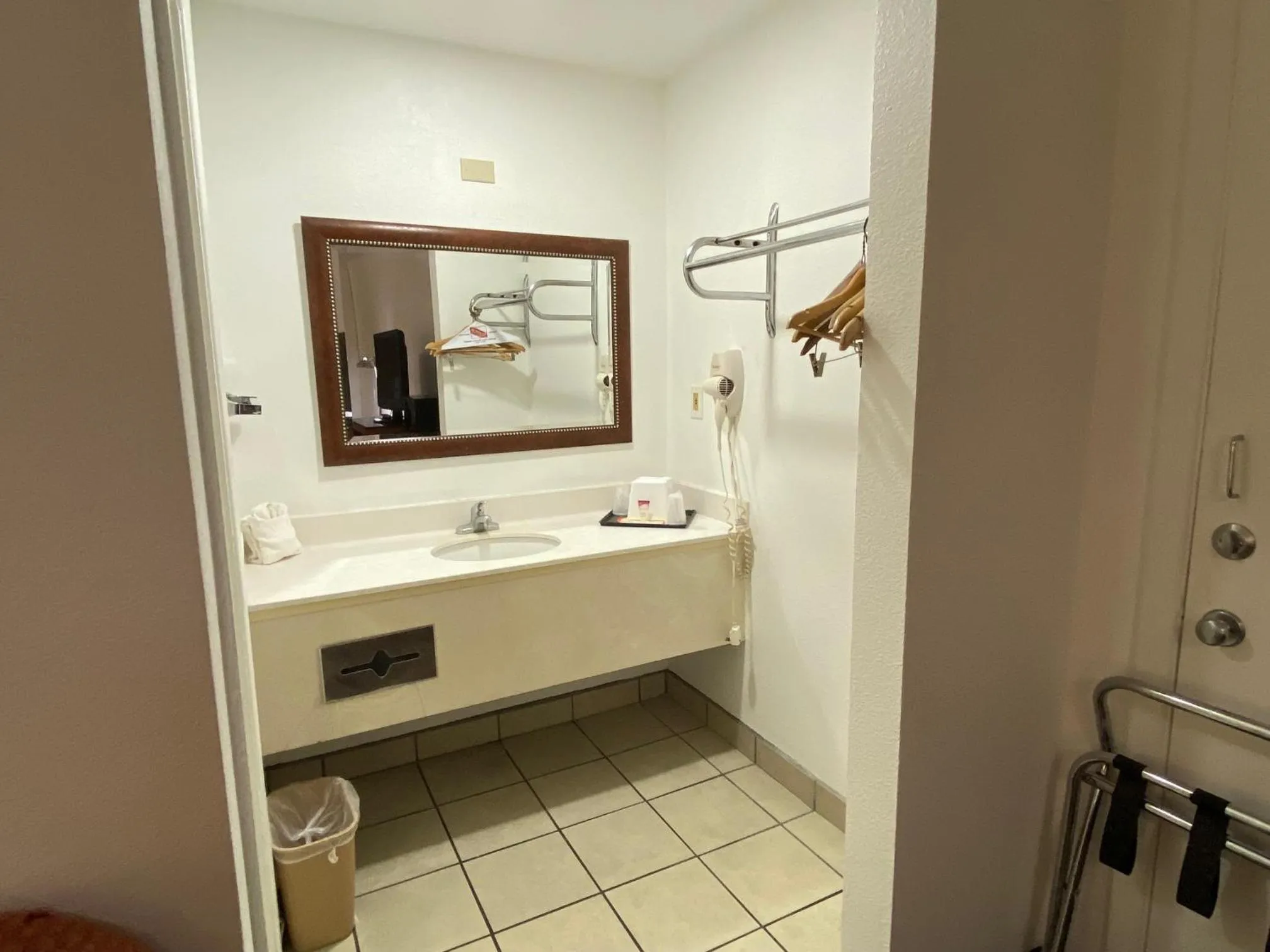 Bathroom in Desert Sands Inn & Suites