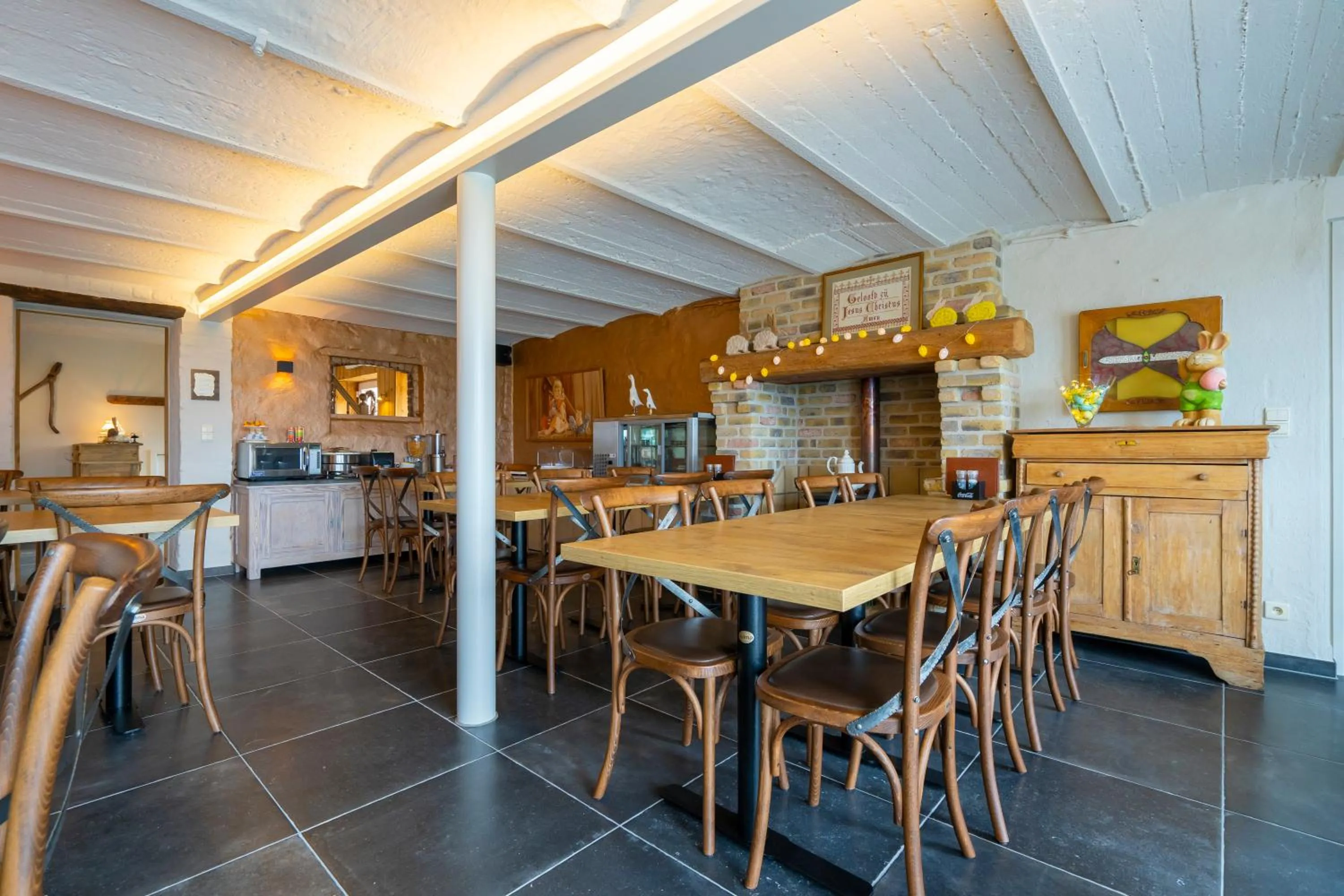 Restaurant/places to eat in Gasthof Schraevenacker