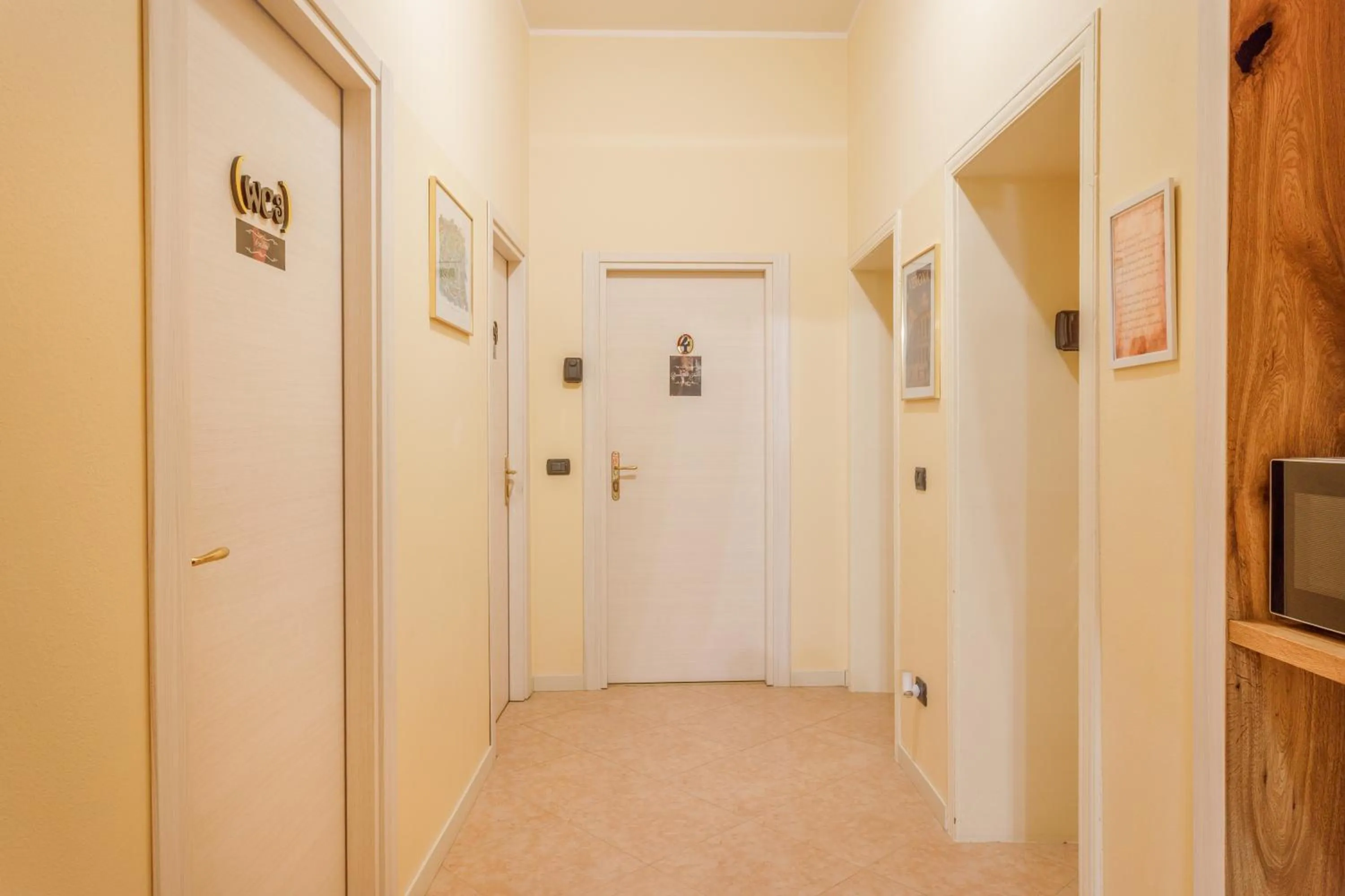 OPERA et LOVE - 200m dall'Arena con convenzione per Parcheggio e Colazione in pasticceria adiacente