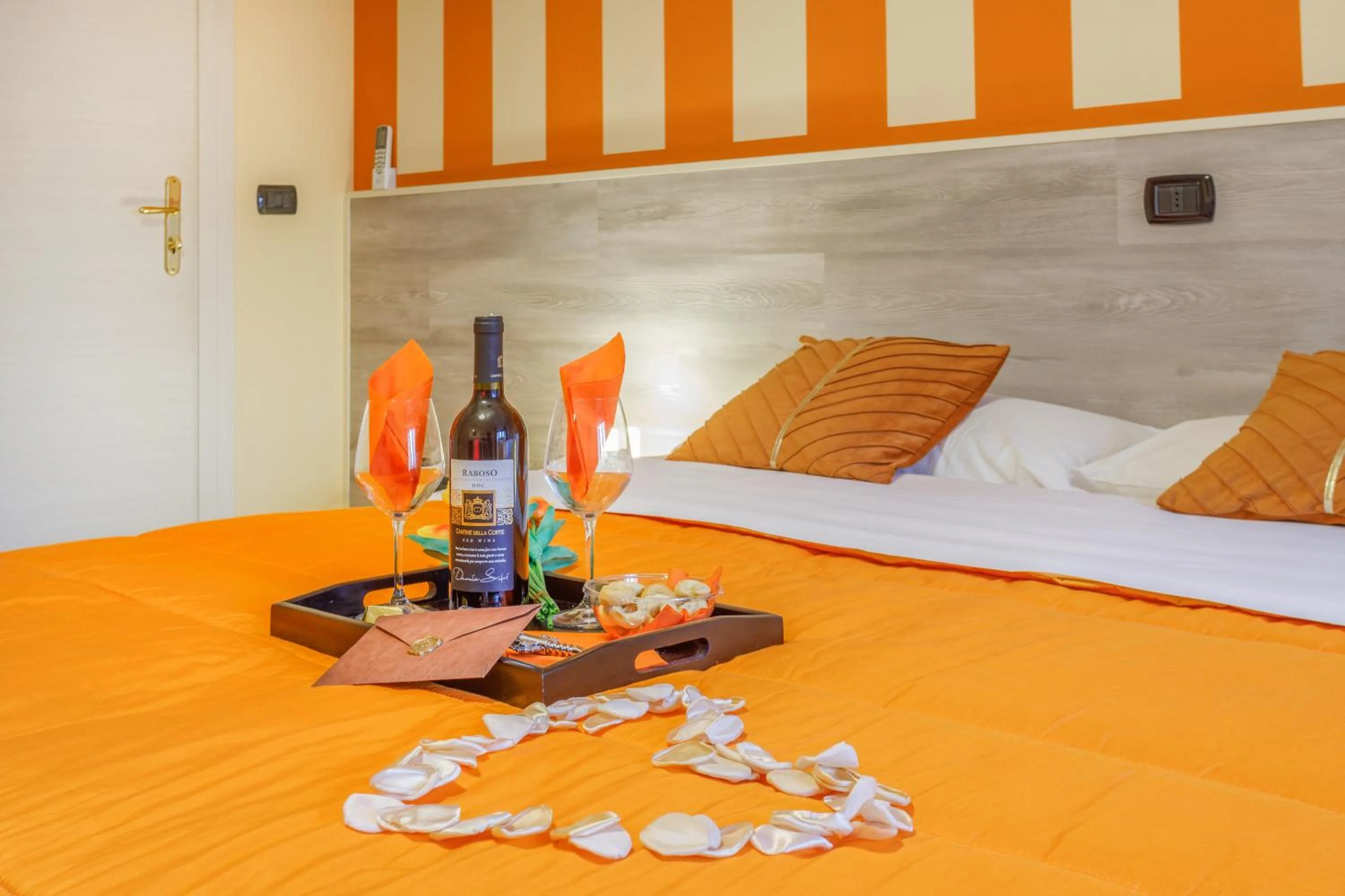 Bed in OPERA et LOVE - 200m dall'Arena con convenzione per Parcheggio e Colazione in pasticceria adiacente