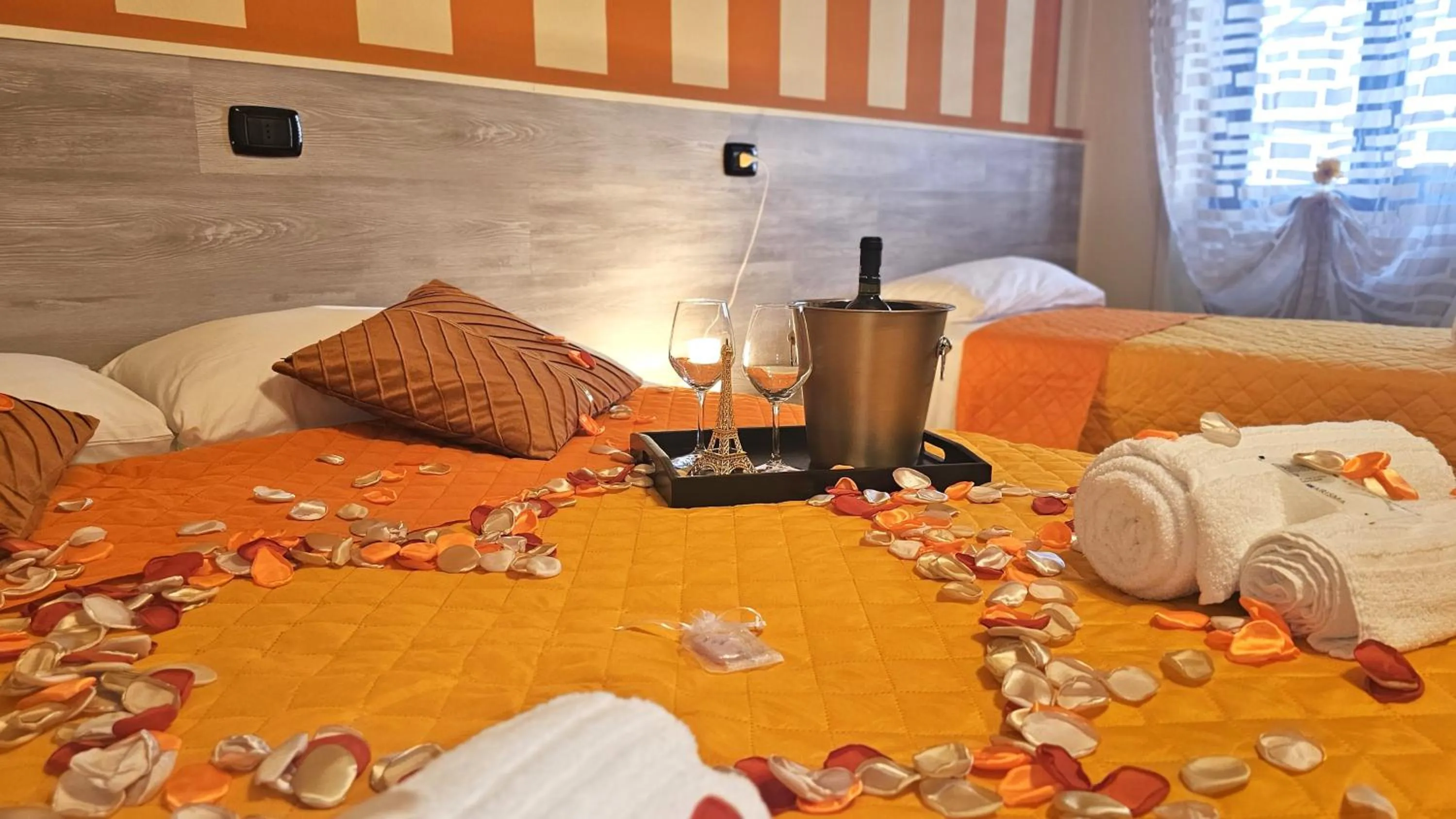 Bed in Opera et Love