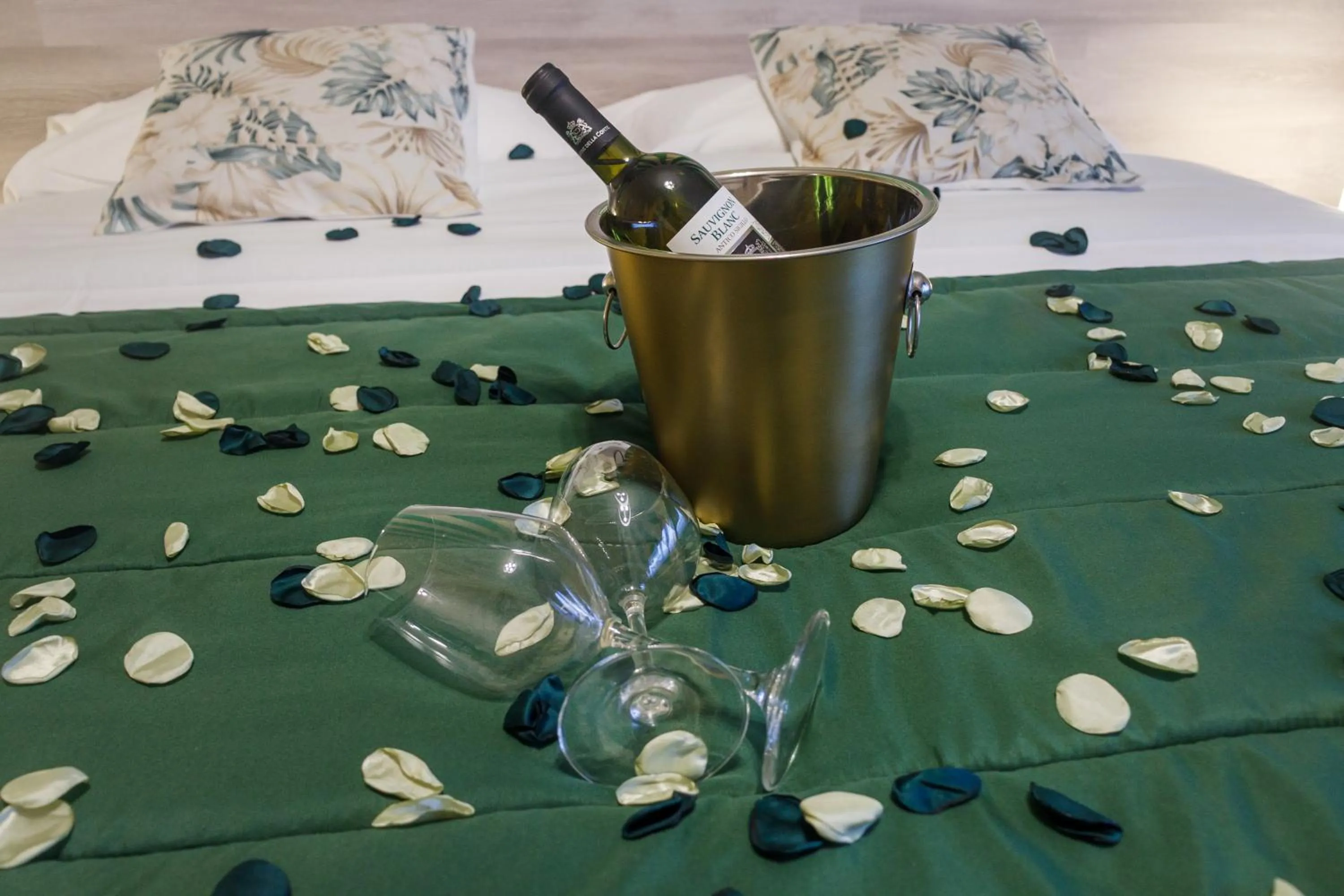 Bed in OPERA et LOVE - 200m dall'Arena con convenzione per Parcheggio e Colazione in pasticceria adiacente