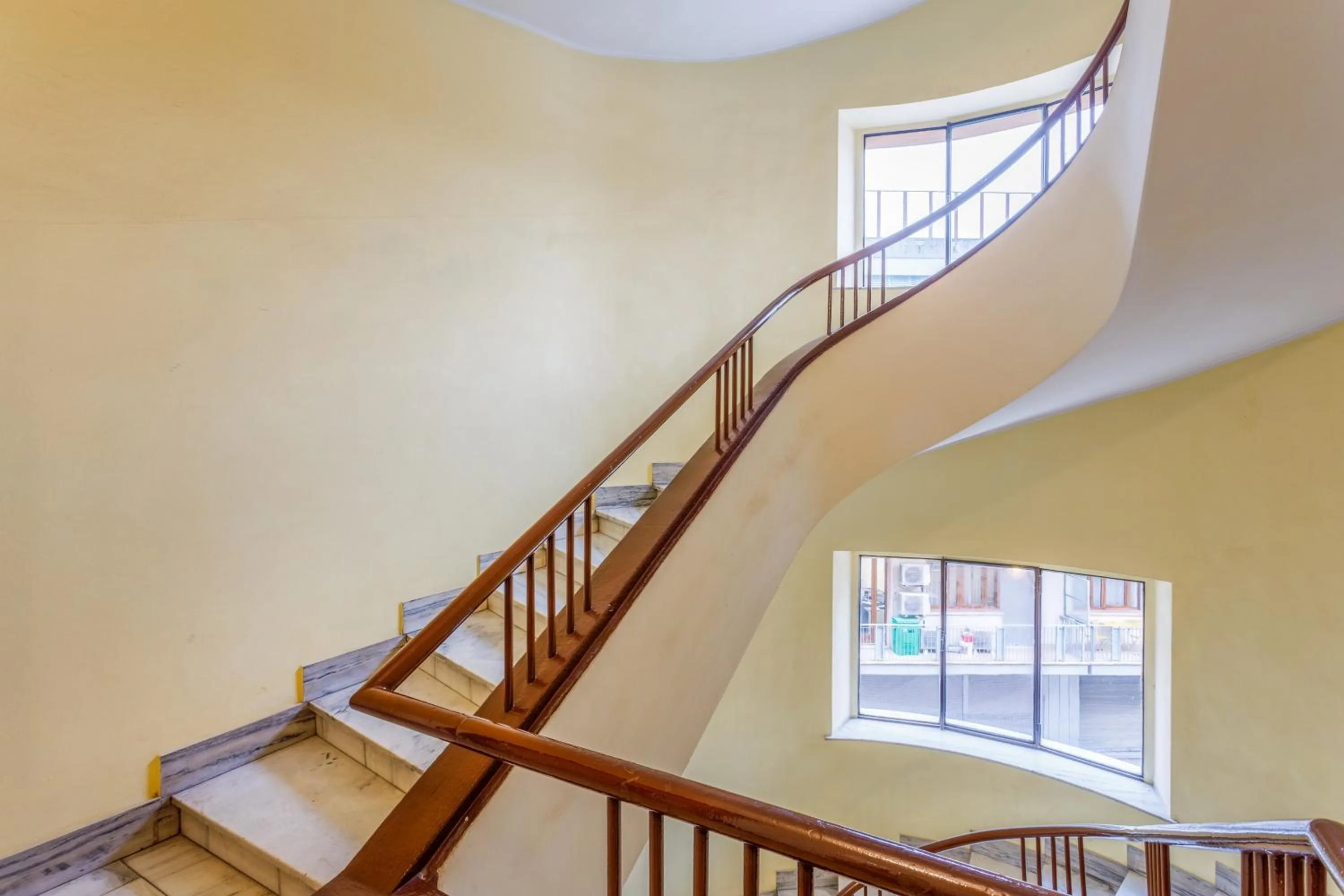 OPERA et LOVE - 200m dall'Arena con convenzione per Parcheggio e Colazione in pasticceria adiacente