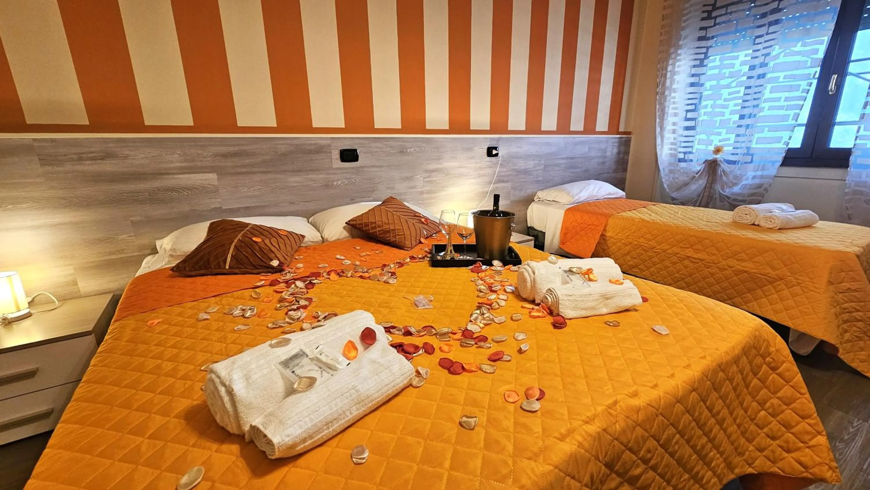 Bed in Opera et Love