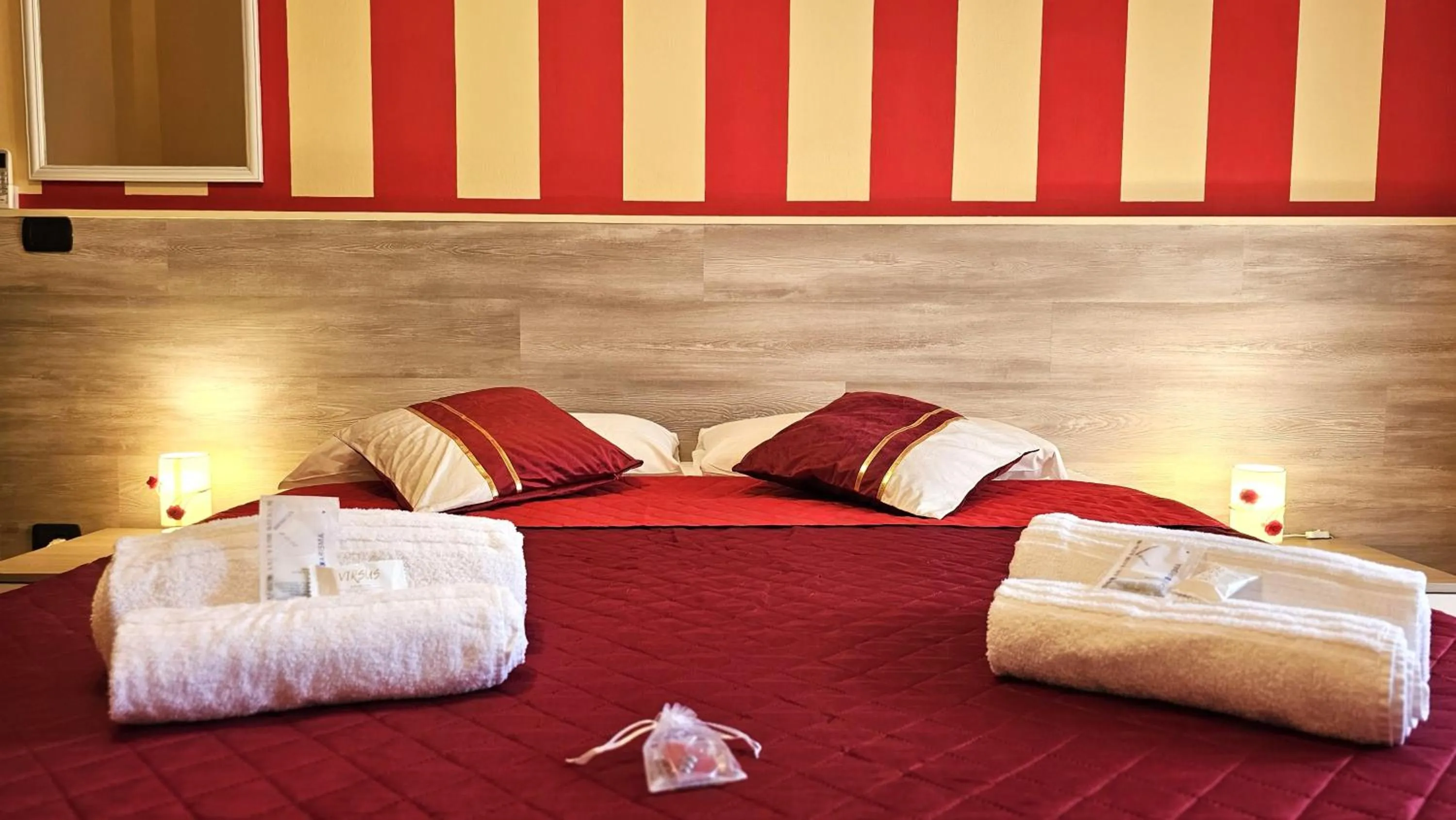 Bed in Opera et Love