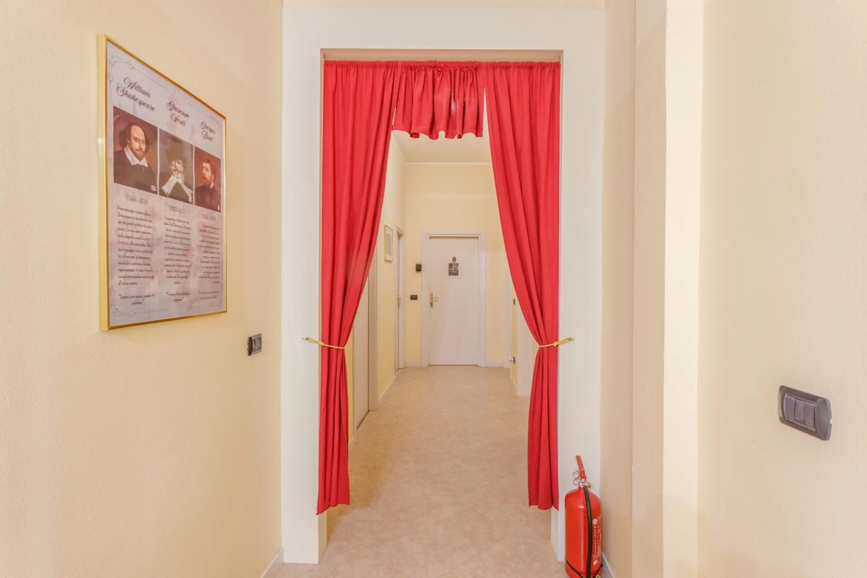 OPERA et LOVE - 200m dall'Arena con convenzione per Parcheggio e Colazione in pasticceria adiacente