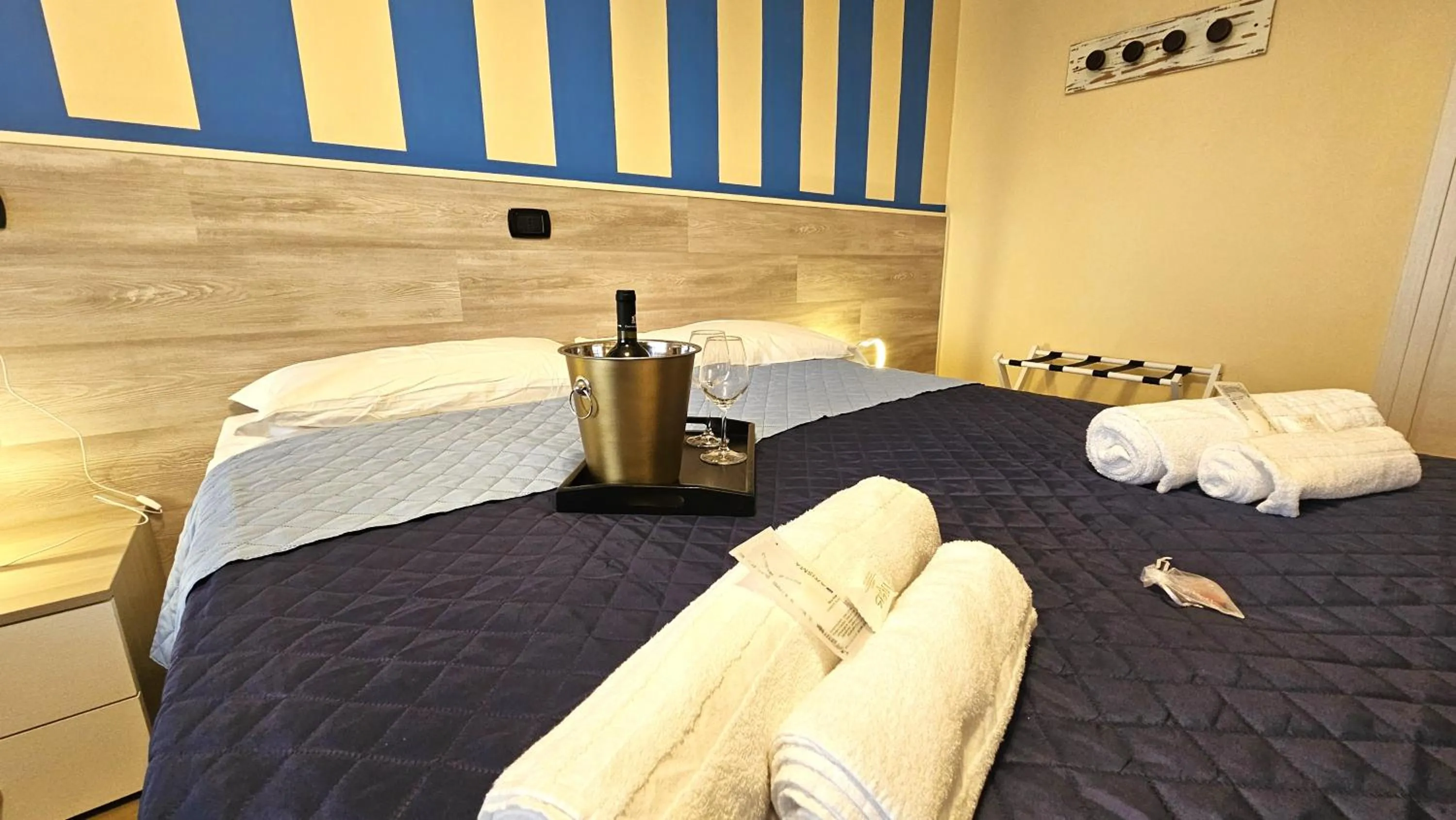 Bed in Opera et Love