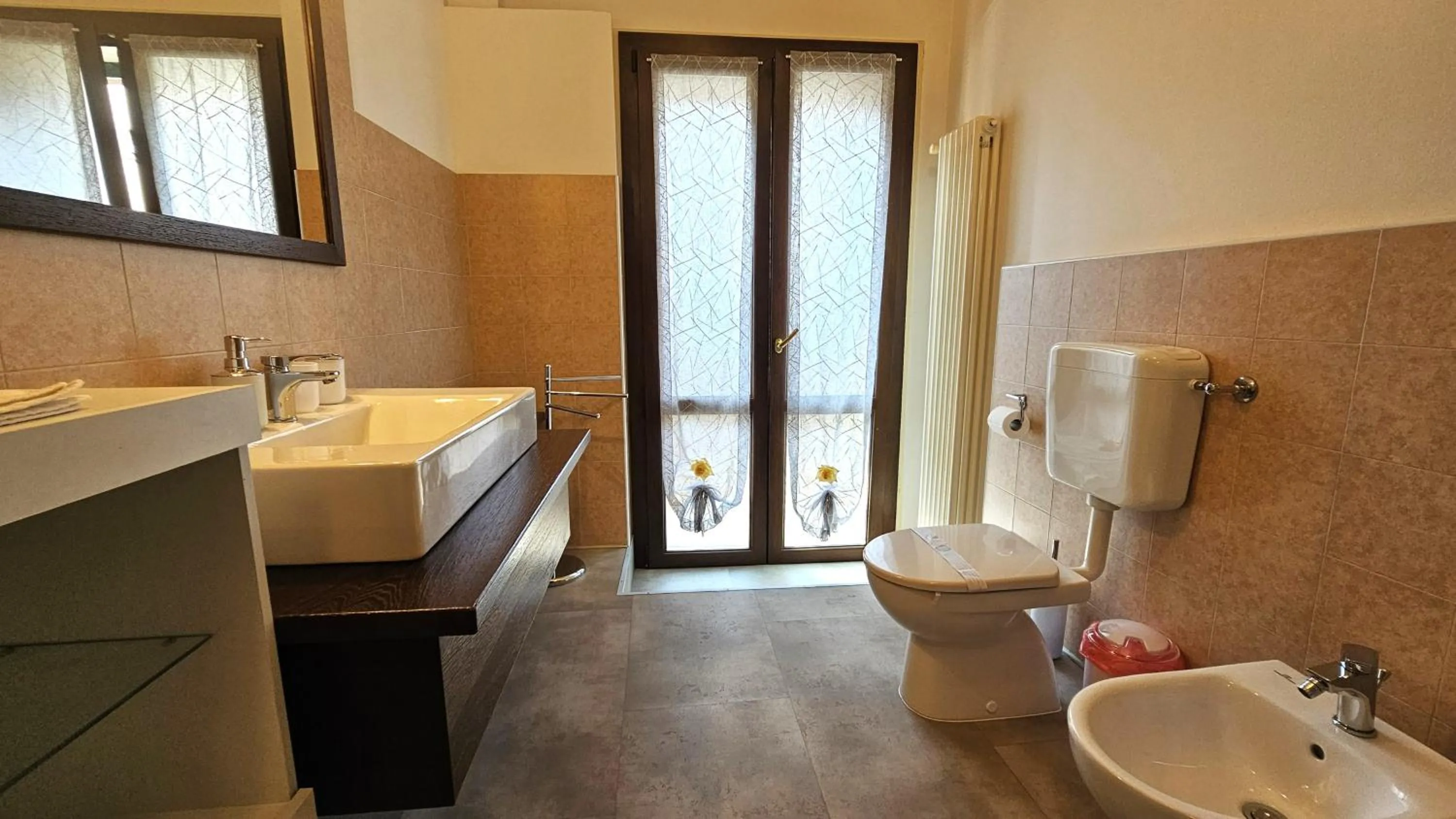 Toilet in Opera et Love