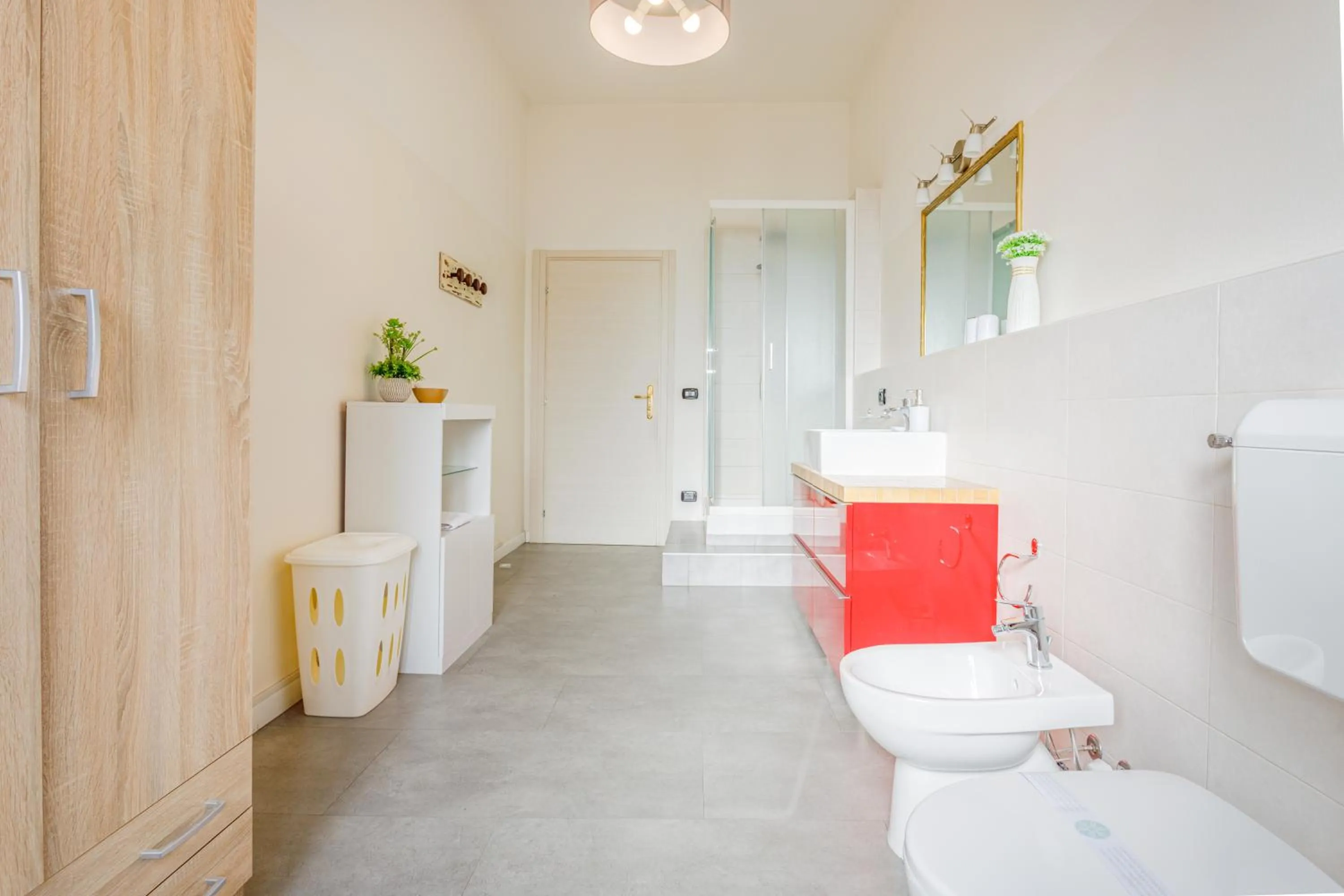 OPERA et LOVE - 200m dall'Arena con convenzione per Parcheggio e Colazione in pasticceria adiacente