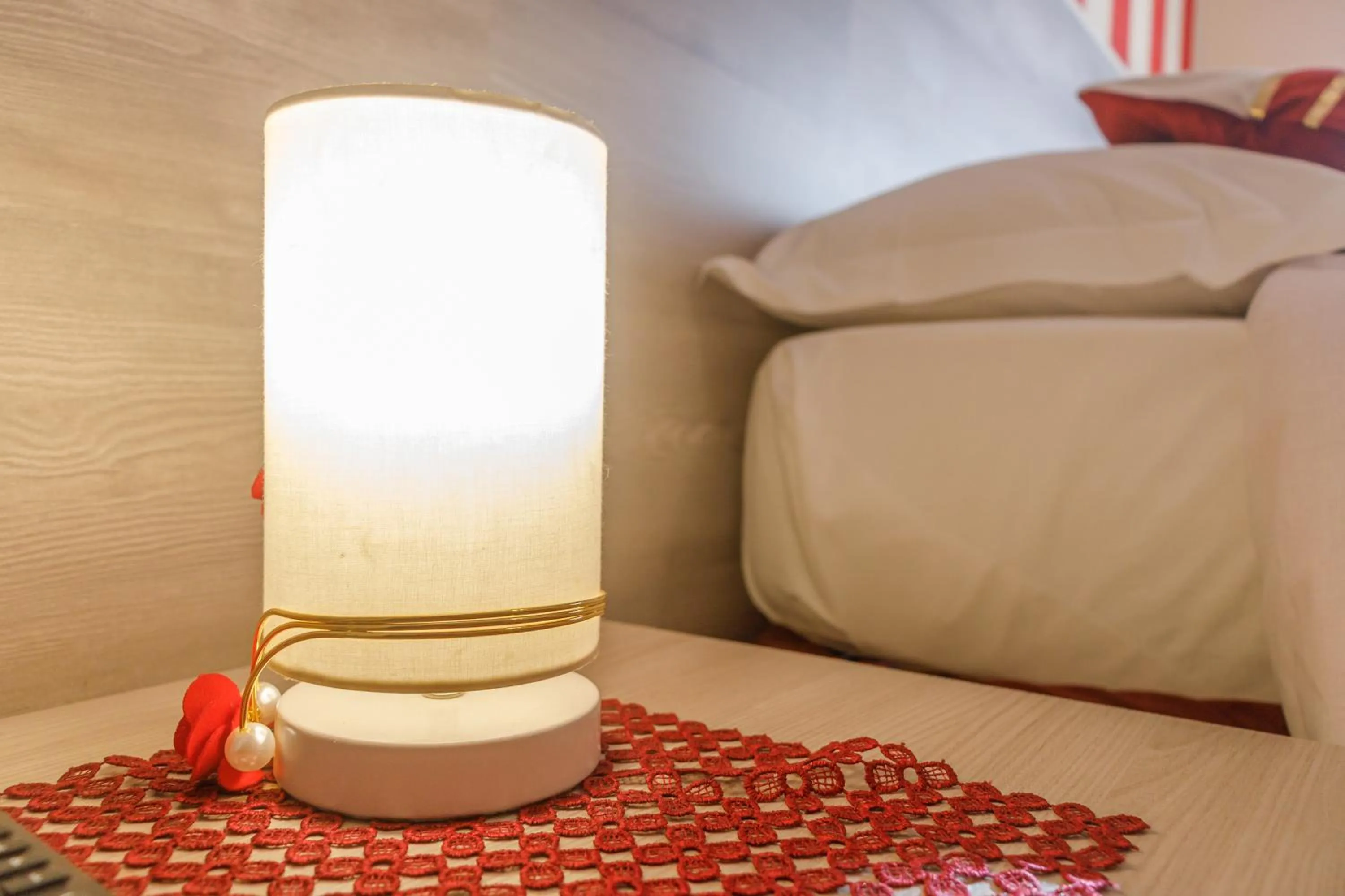 Bed in OPERA et LOVE - 200m dall'Arena con convenzione per Parcheggio e Colazione in pasticceria adiacente