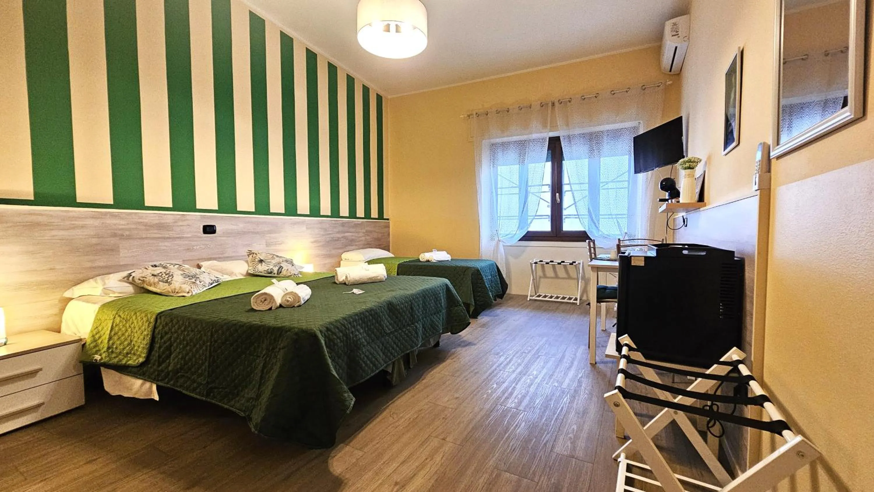 Bed in Opera et Love