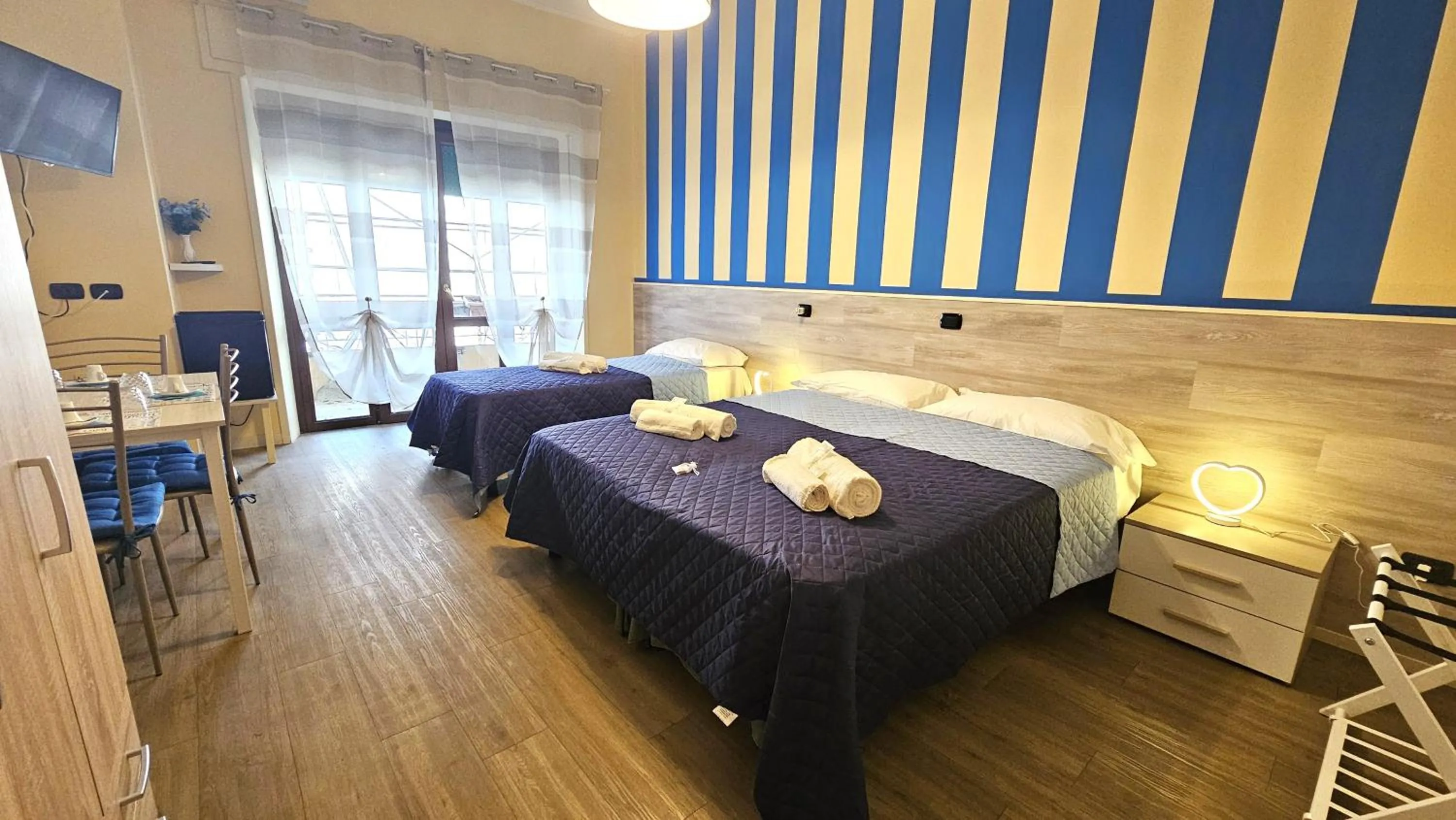 Bed in Opera et Love