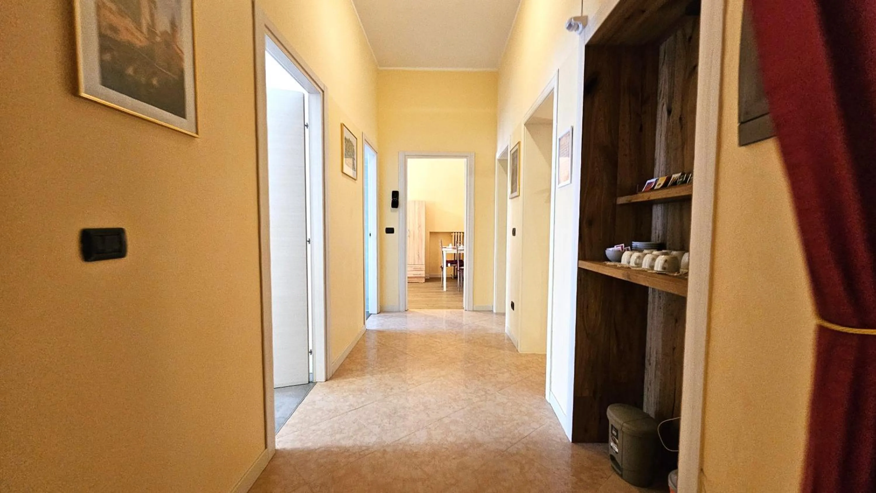 Lobby or reception, Bed in Opera et Love