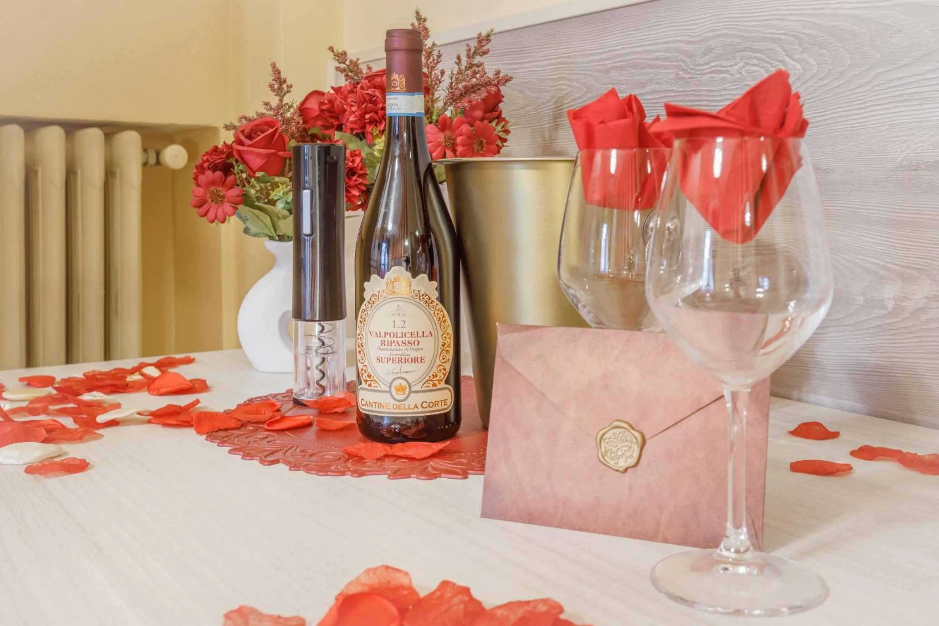 OPERA et LOVE - 200m dall'Arena con convenzione per Parcheggio e Colazione in pasticceria adiacente