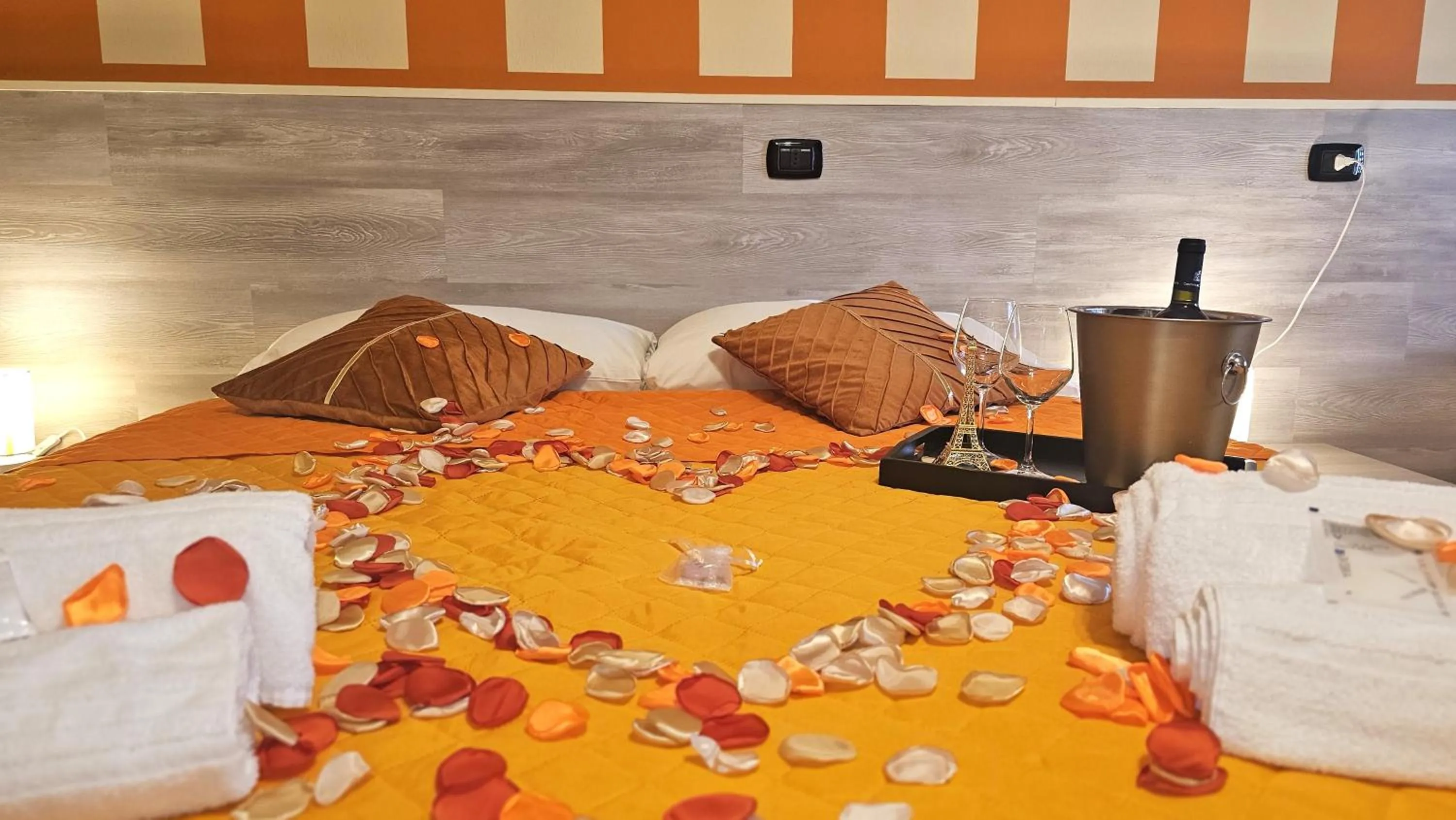 Bed in Opera et Love