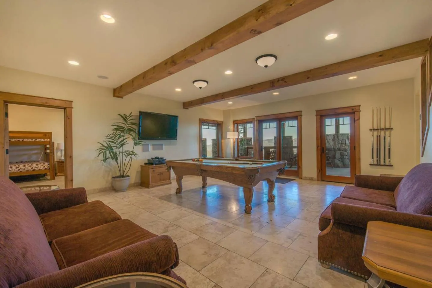 Skislope-Tahoe Villa