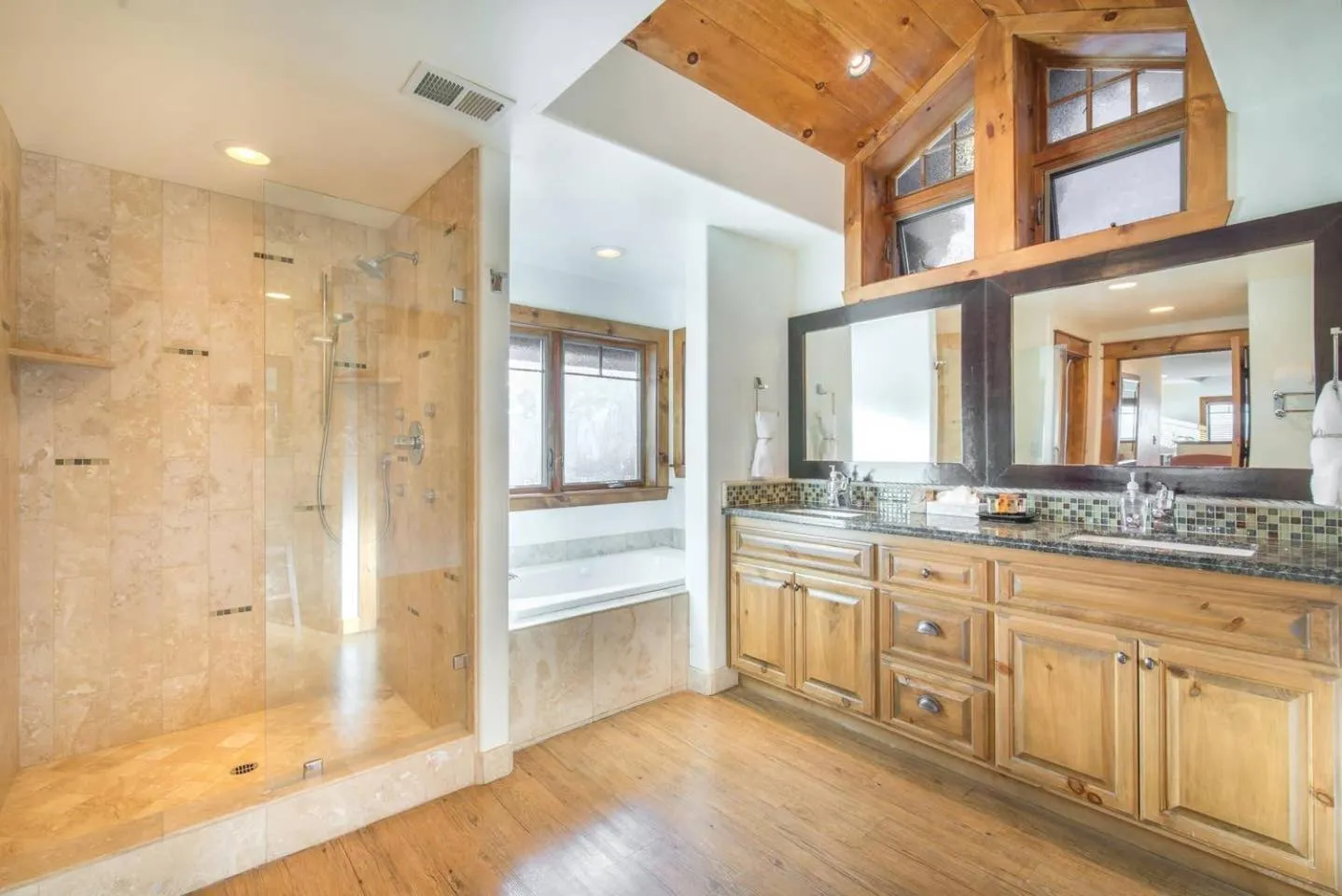 Skislope-Tahoe Villa