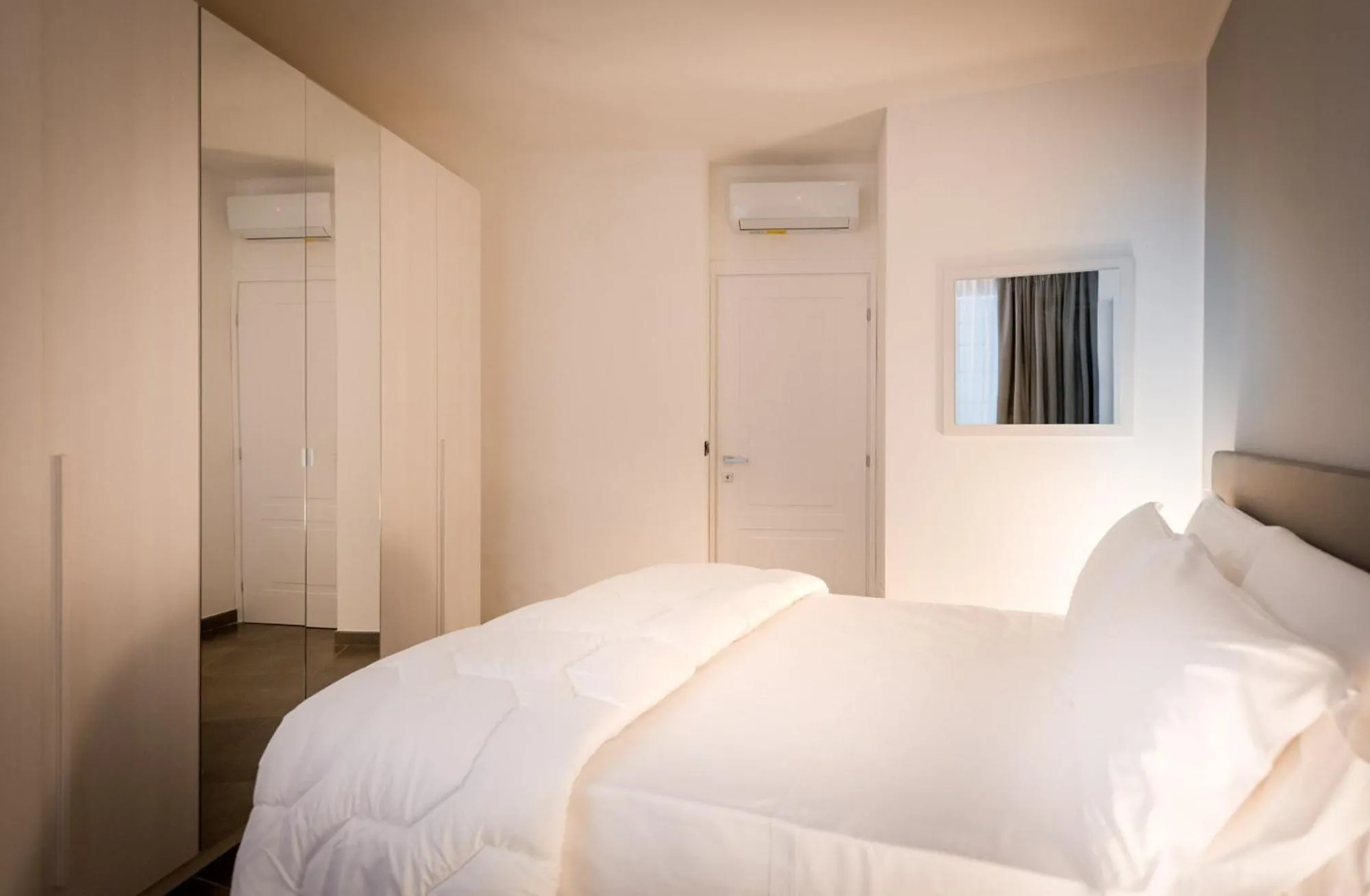 wardrobe in TURINHOMETOWN Residence Apartments