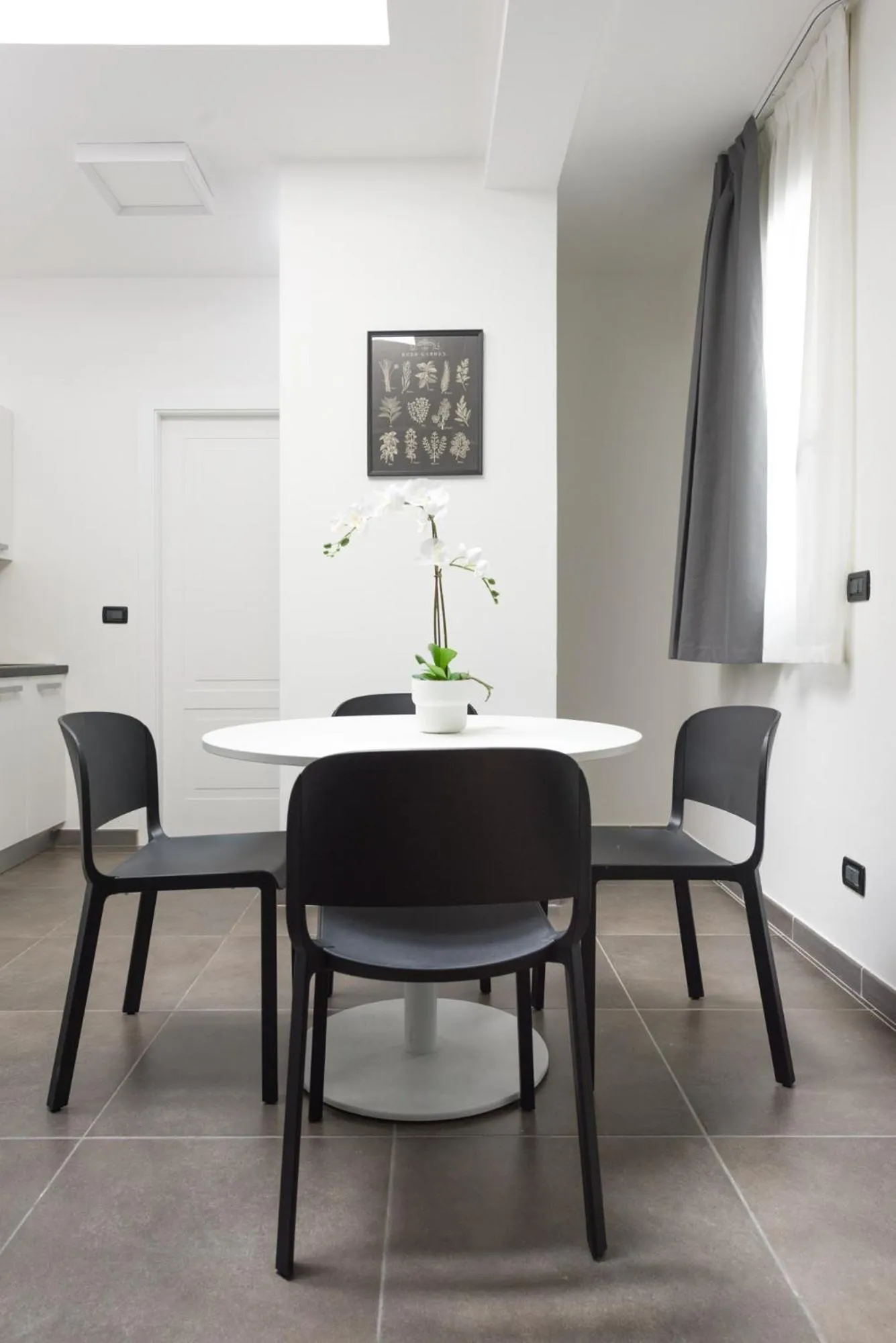 Dining area in TURINHOMETOWN Residence Apartments