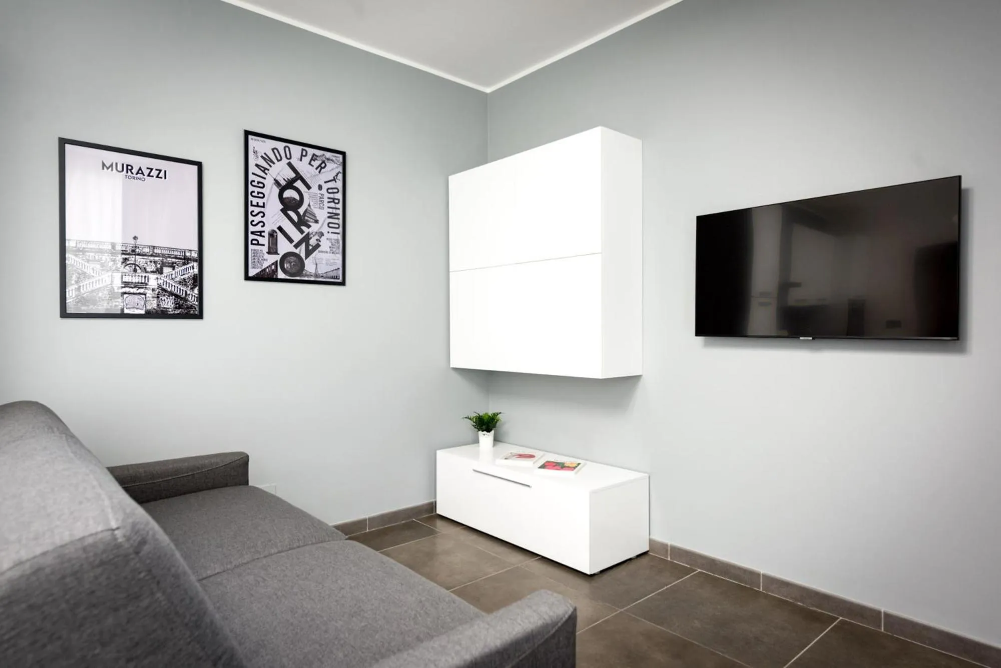 TV and multimedia in TURINHOMETOWN Residence Apartments